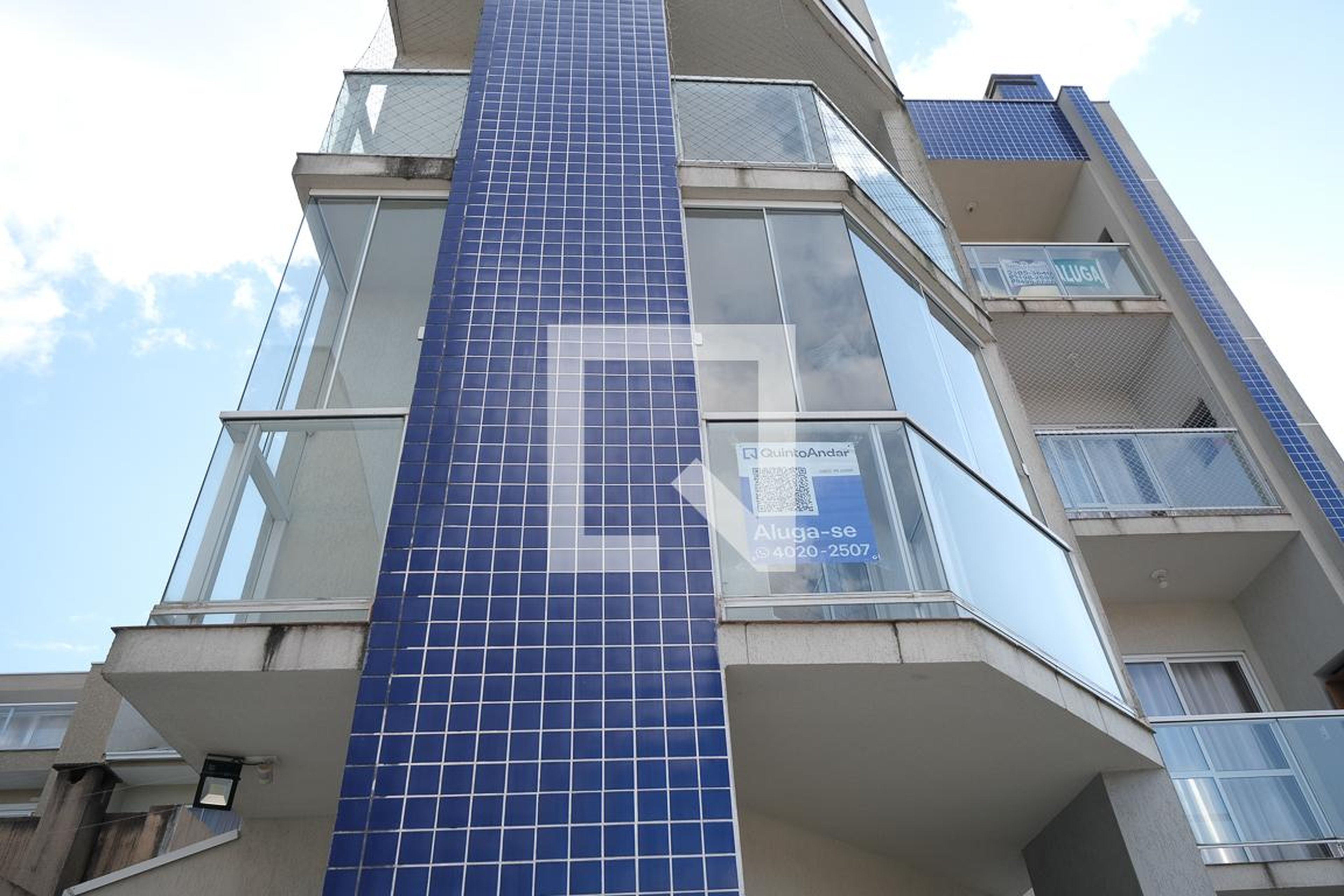 Fachada Edifício Les Acacias