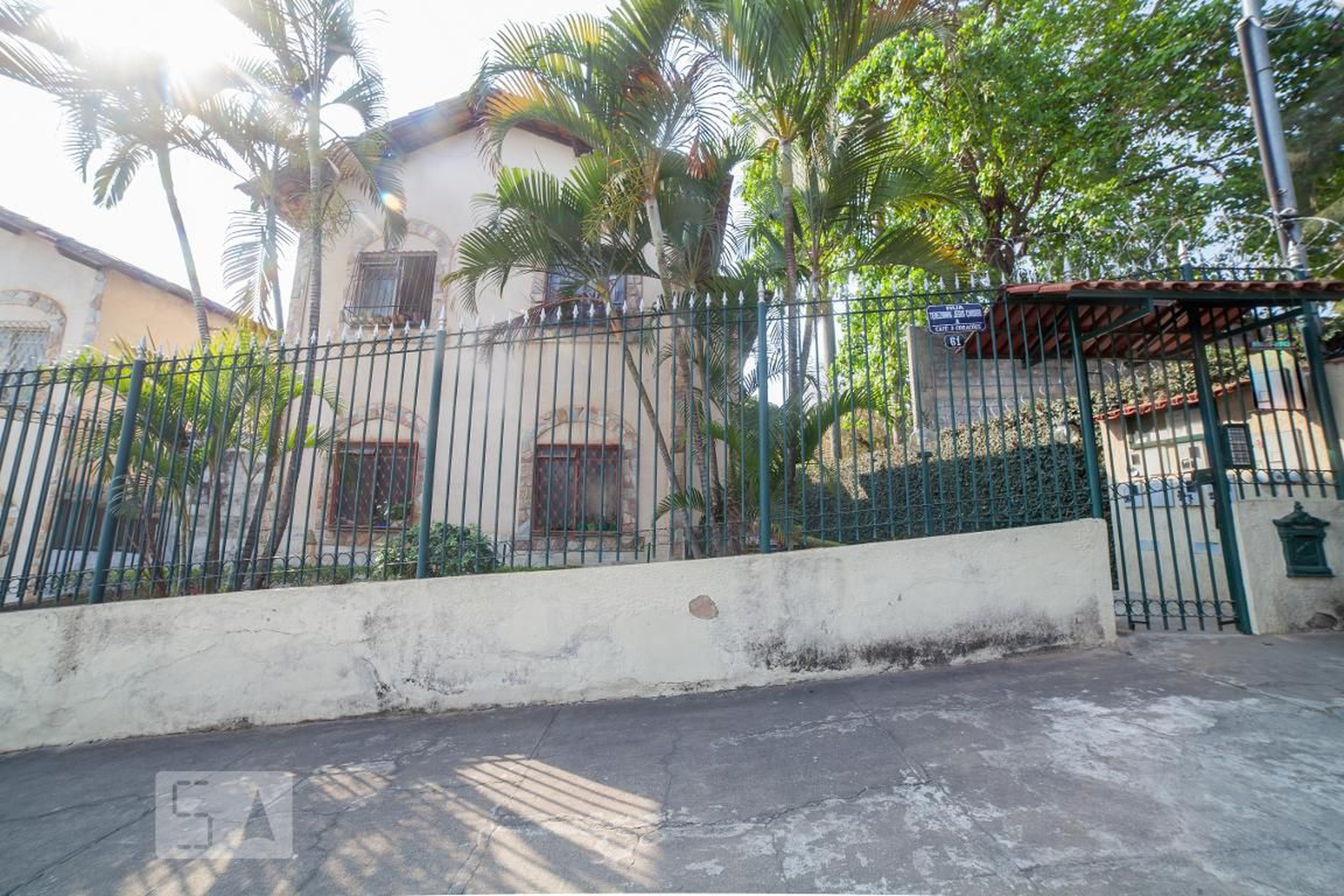 Fachada Condomínio em Rua Terezinha Jesus Cardoso, 61