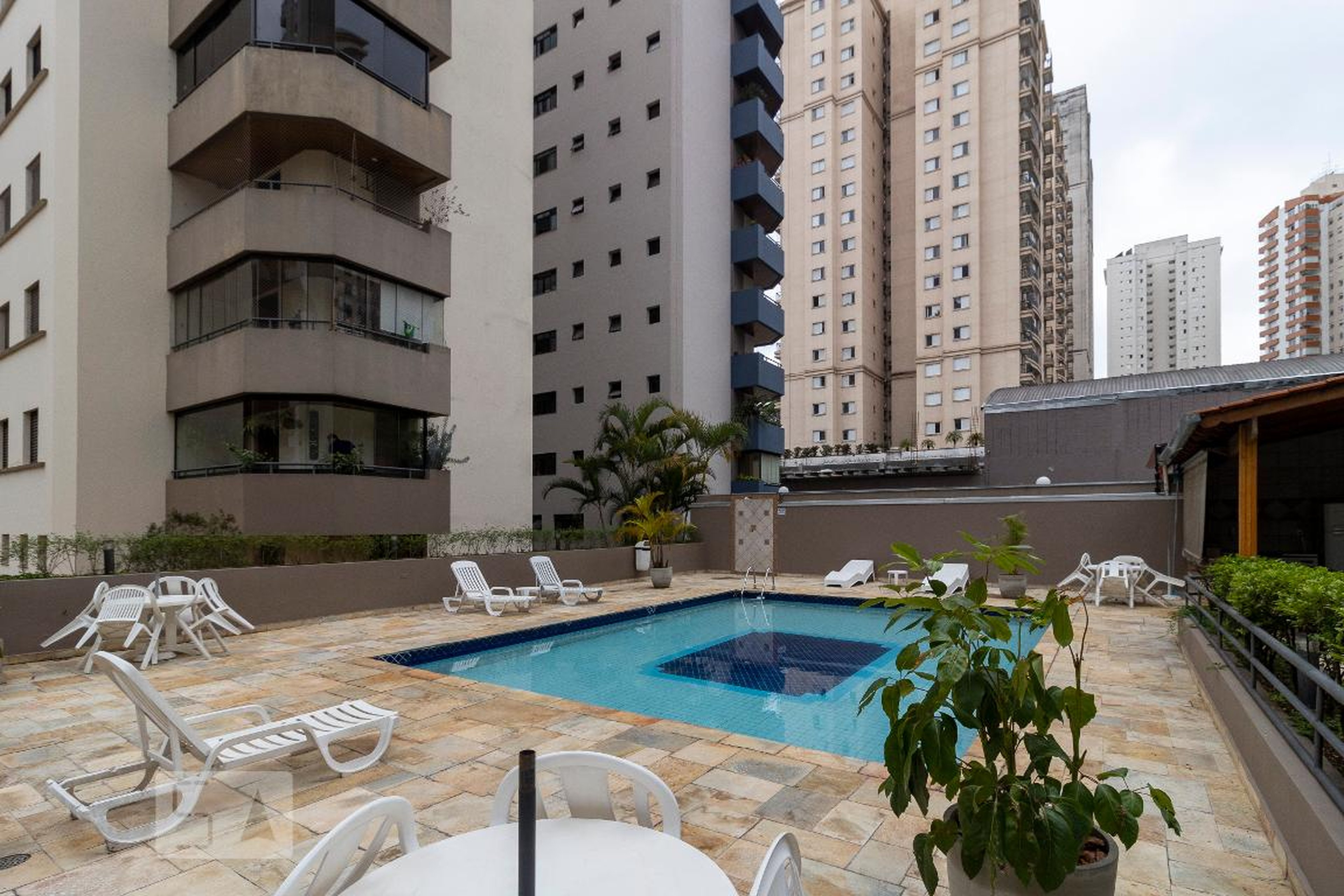Piscina - Flamboyant