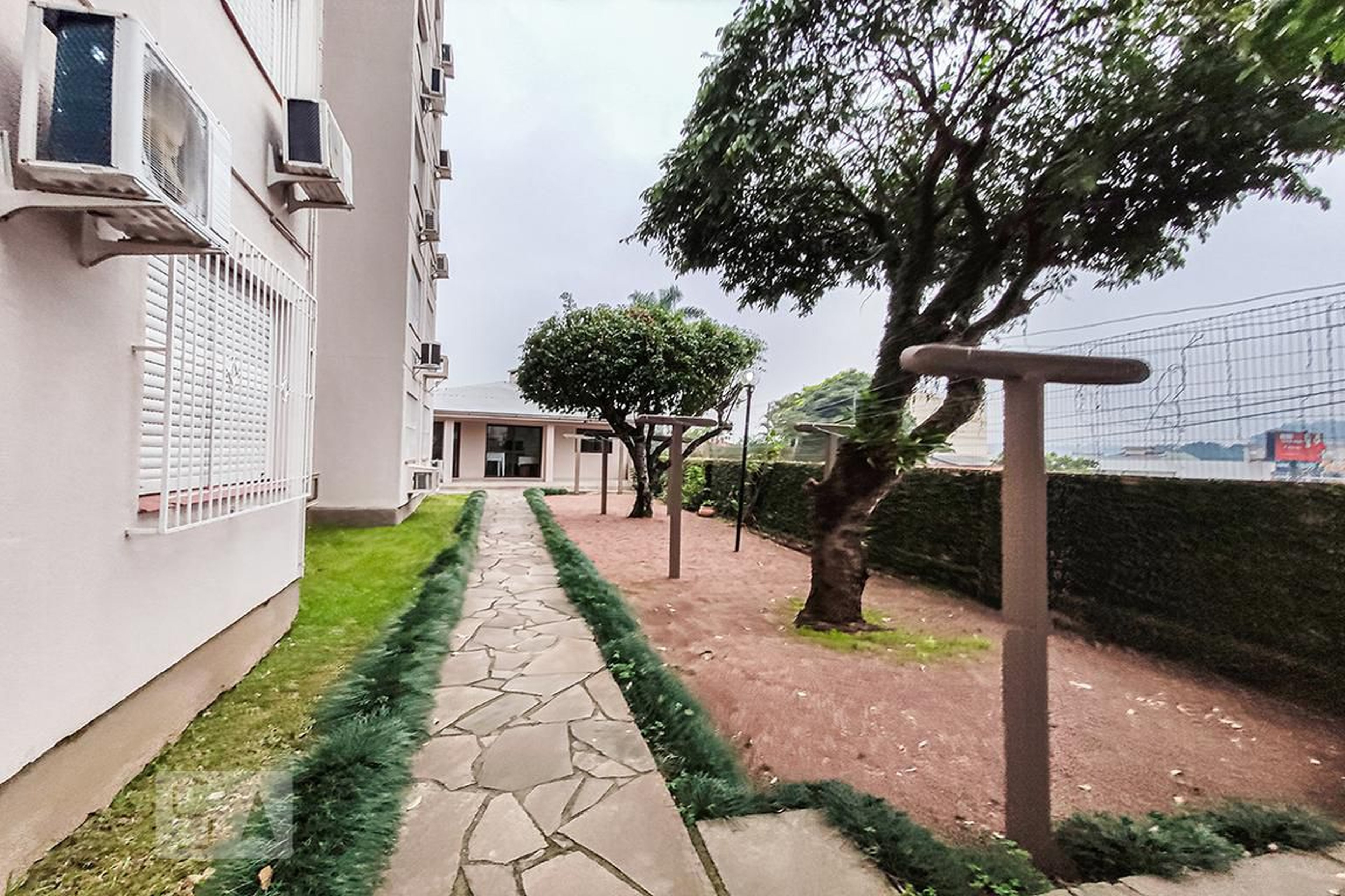 Condomínio - Conjunto Residencial Jardim Flamboyant BL 08