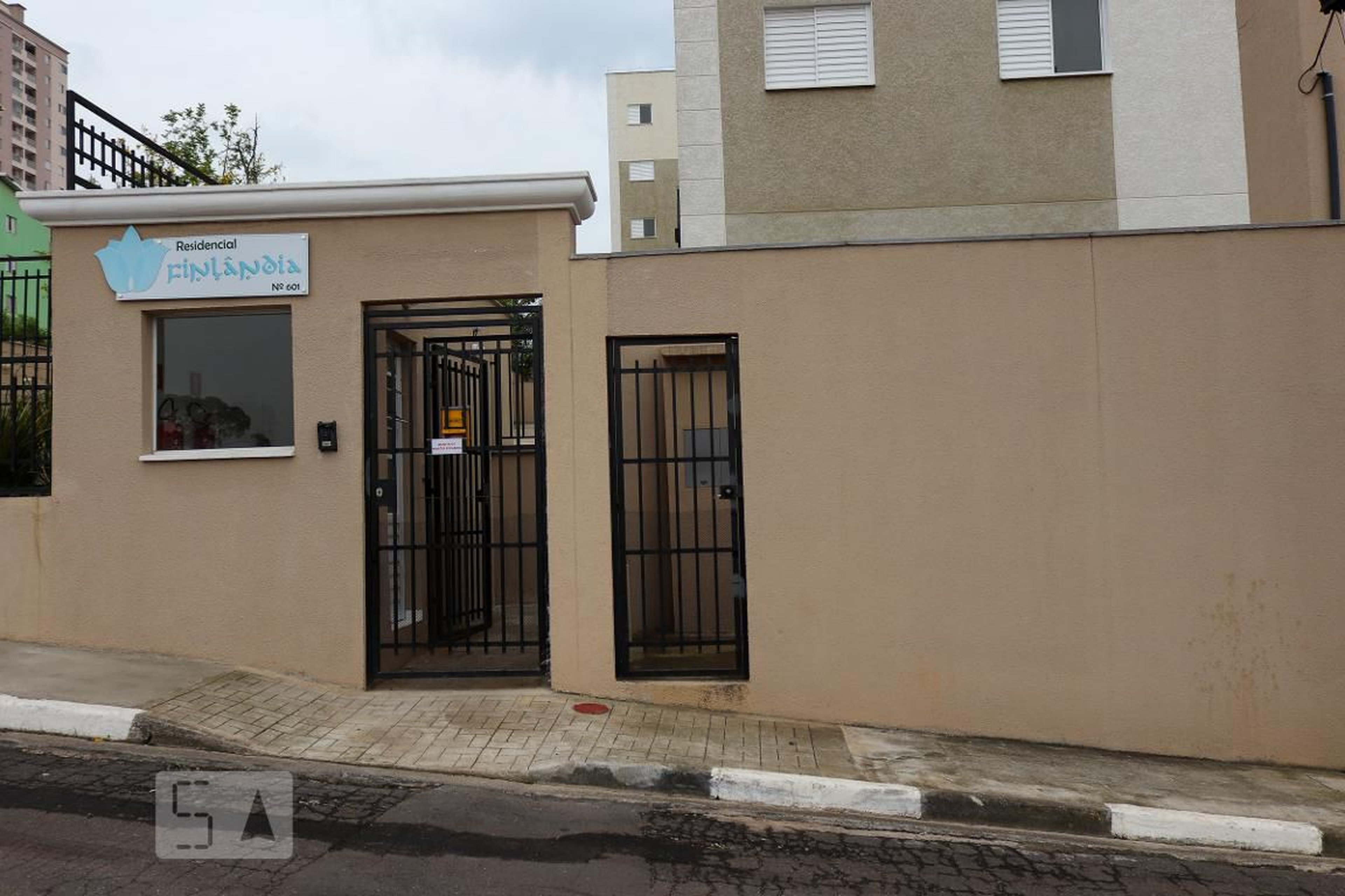 Fachada do Condomínio Residencial Finlândia