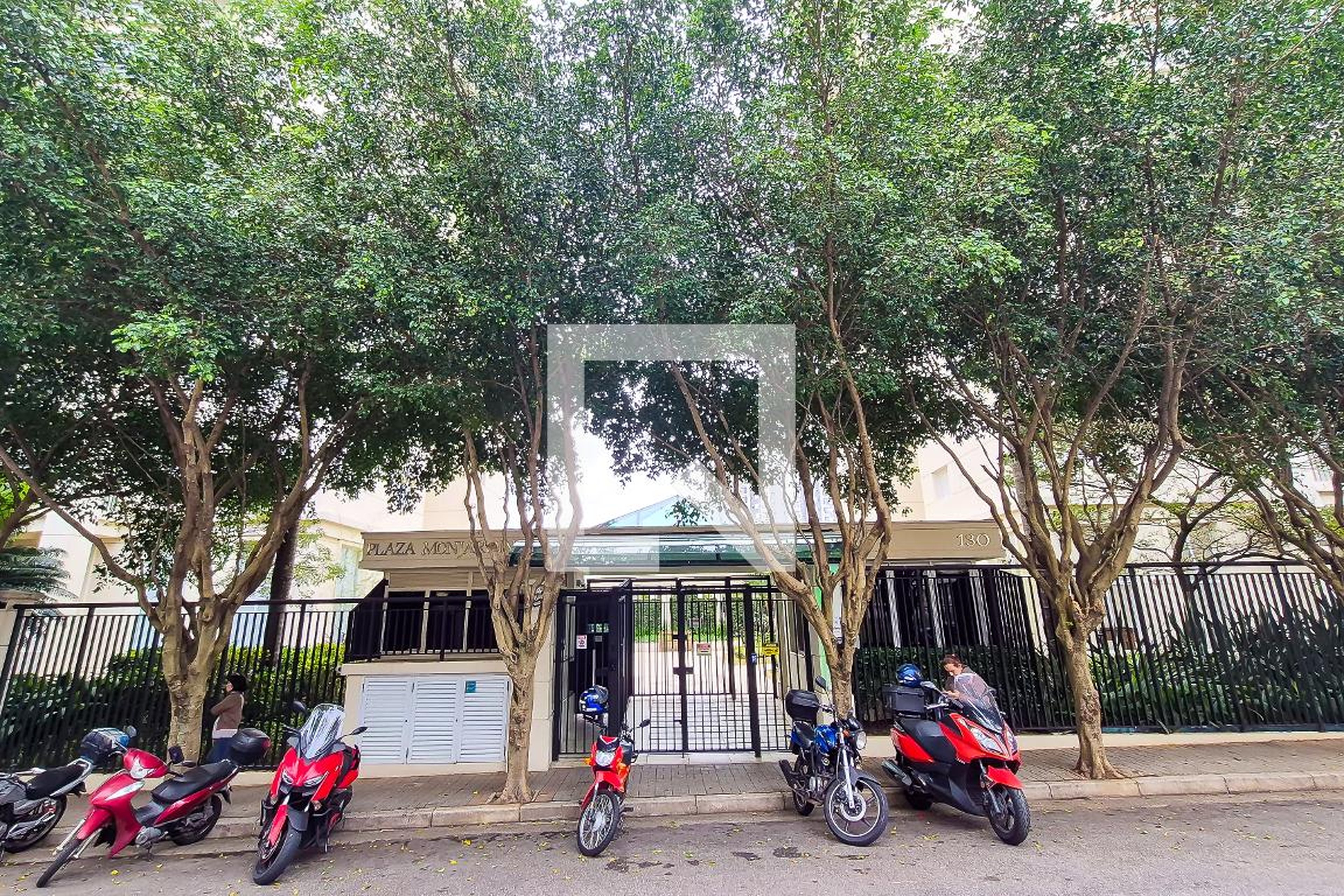 Fachada Condomínio Plaza Monjardino