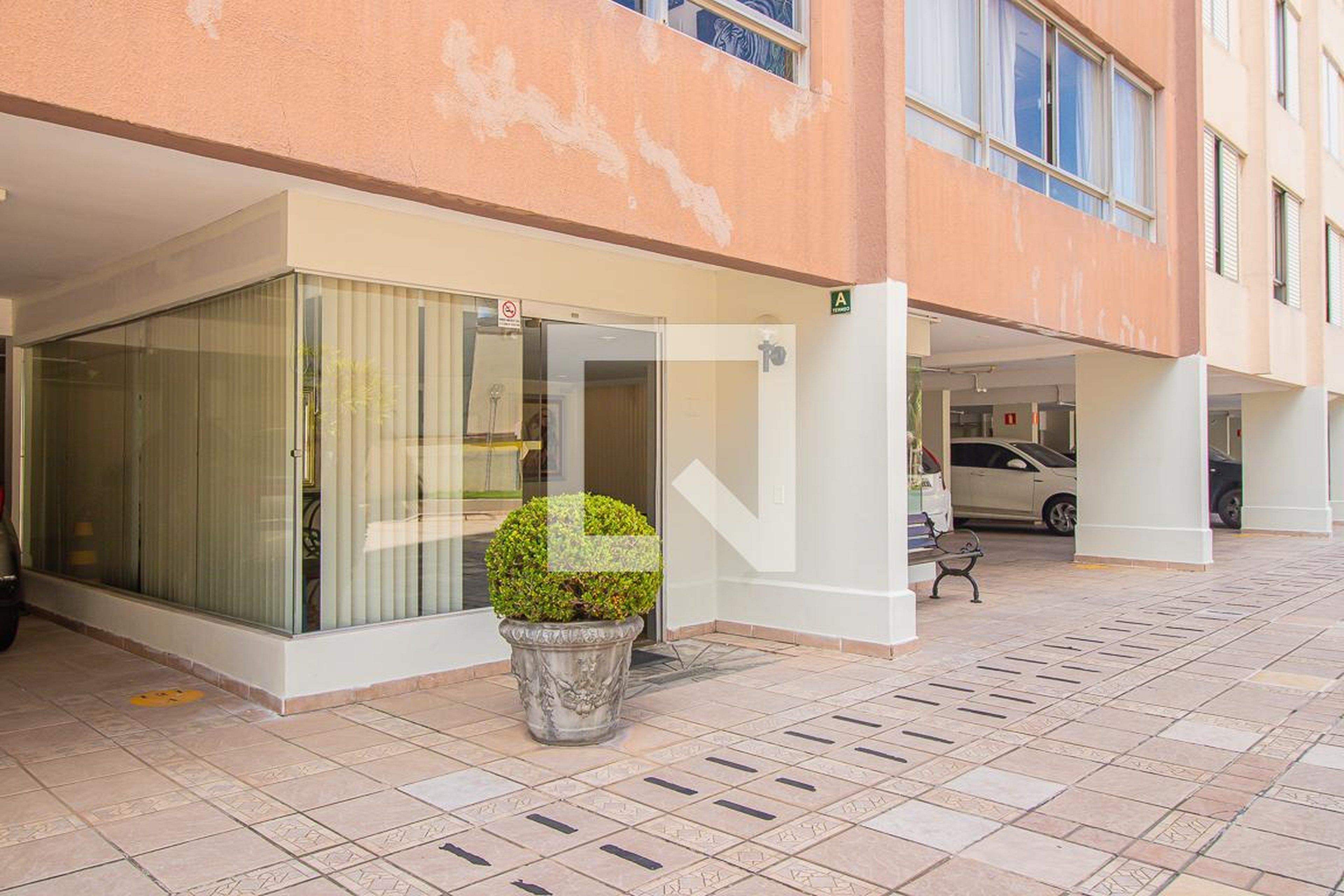 Entrada - Francisco Lachowski