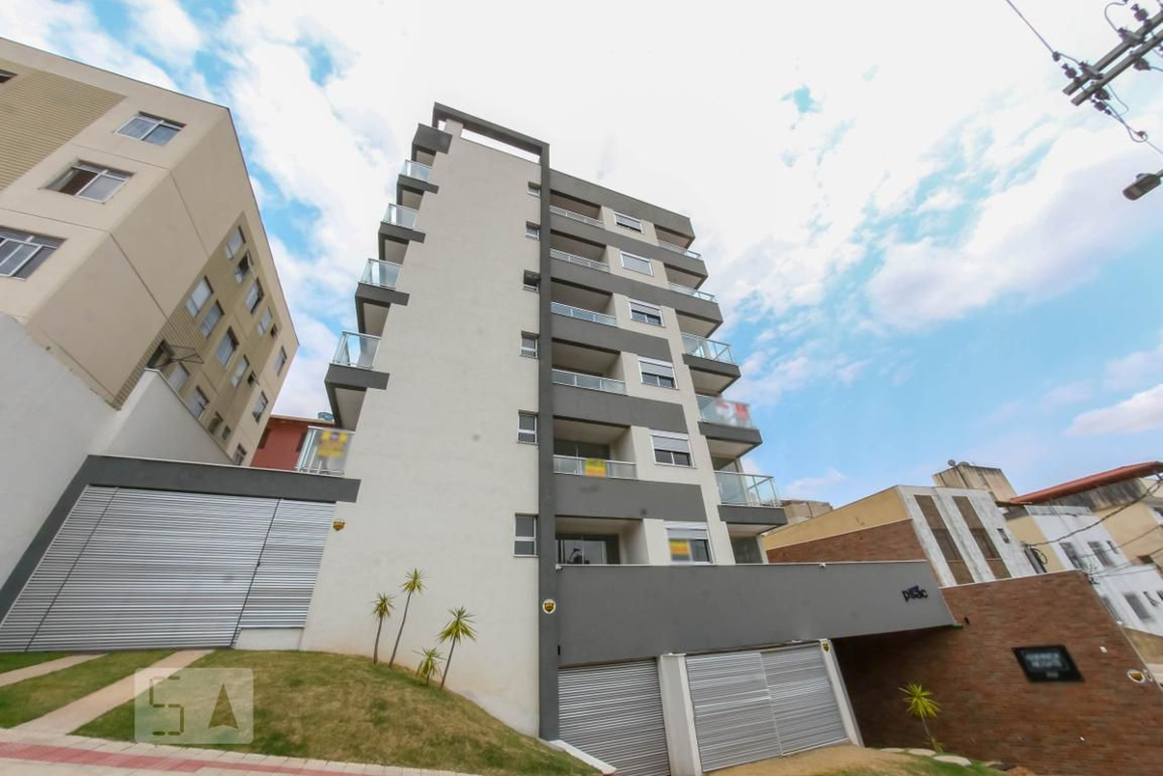 Fachada Condomínio Ed. Columbia Hights Residences