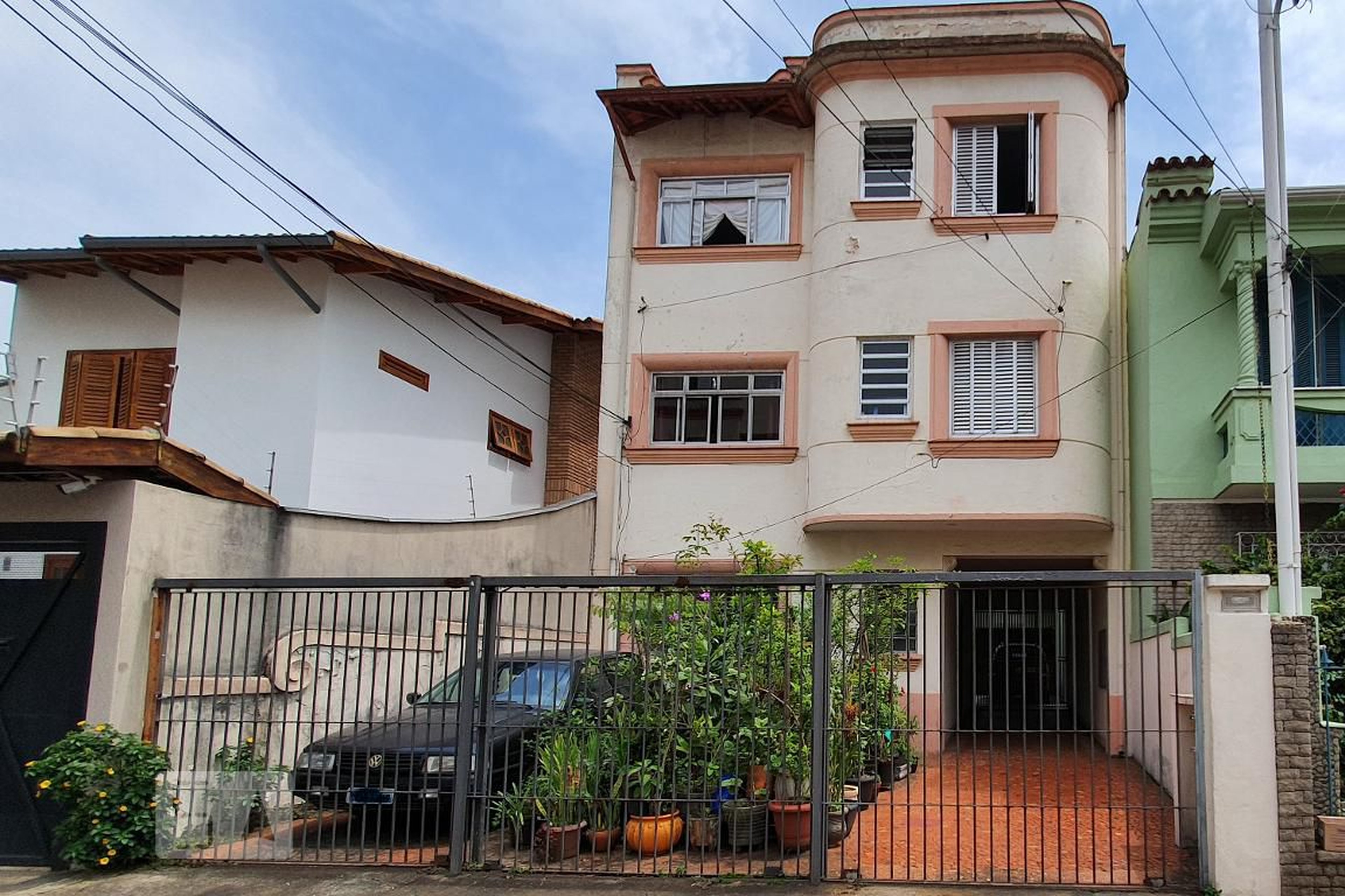 Fachada Condomínio em Rua Jackson de Figueiredo, 82