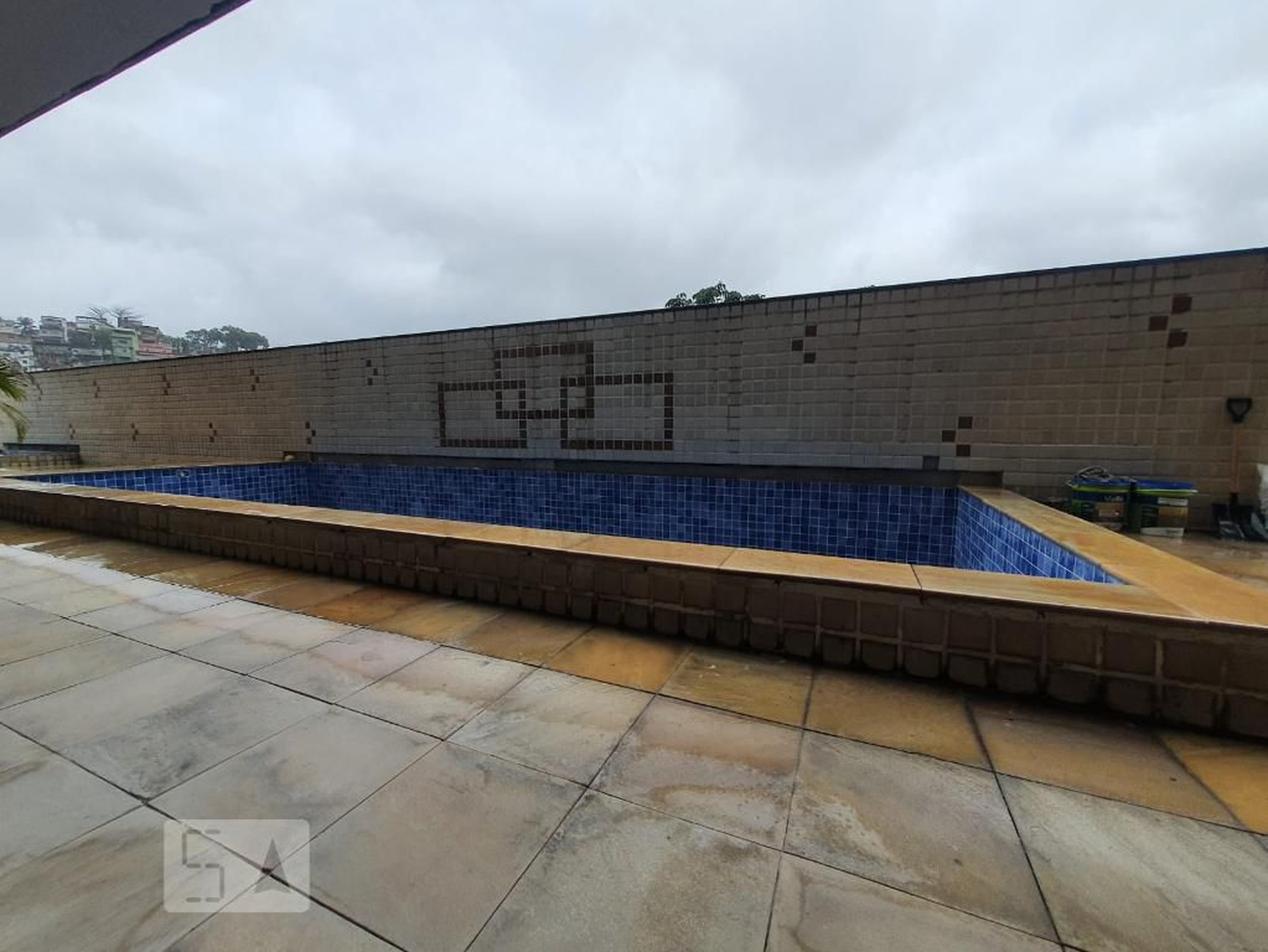 Piscina - Residencial Baviera
