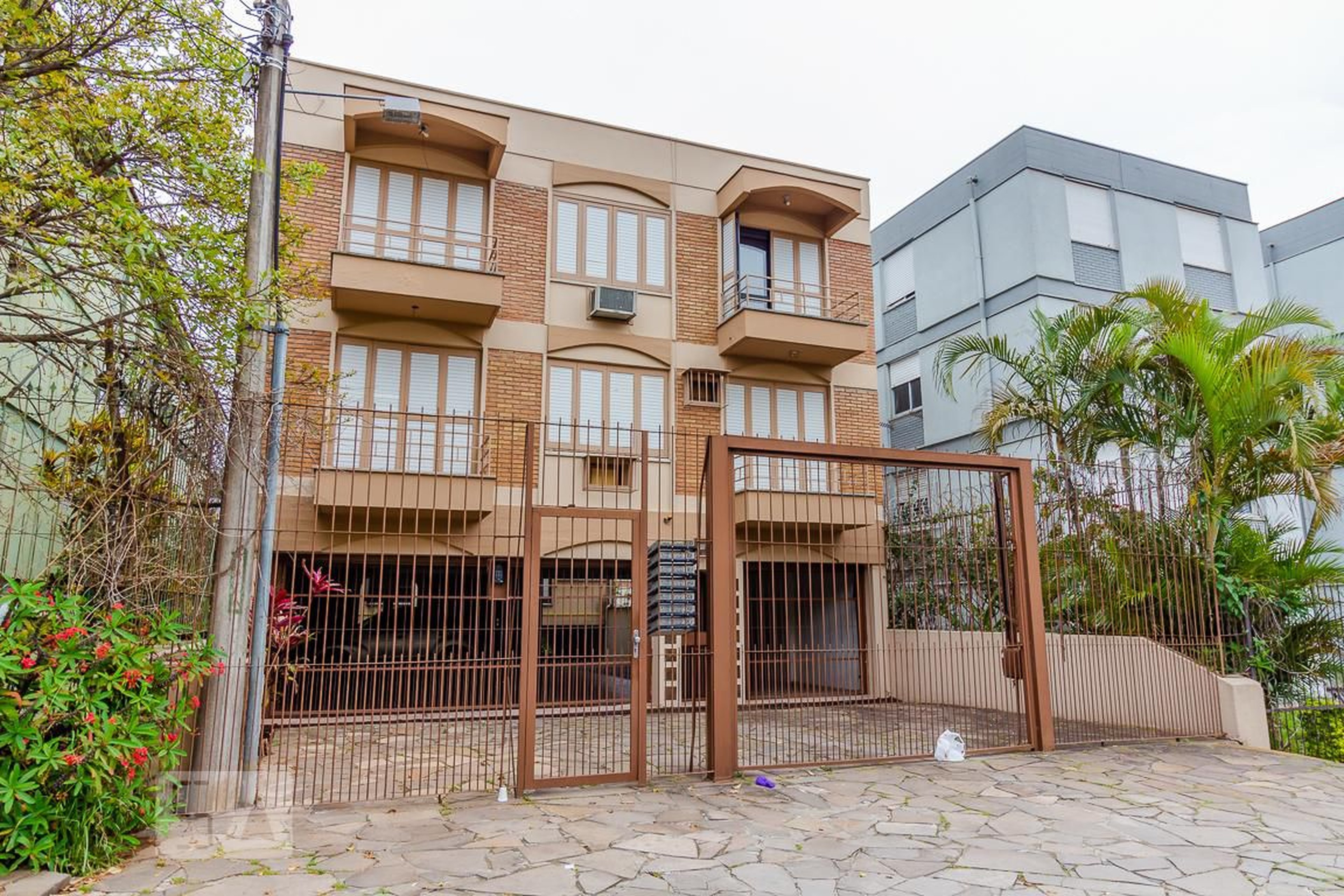 Fachada Condomínio em Avenida Capivari, 675