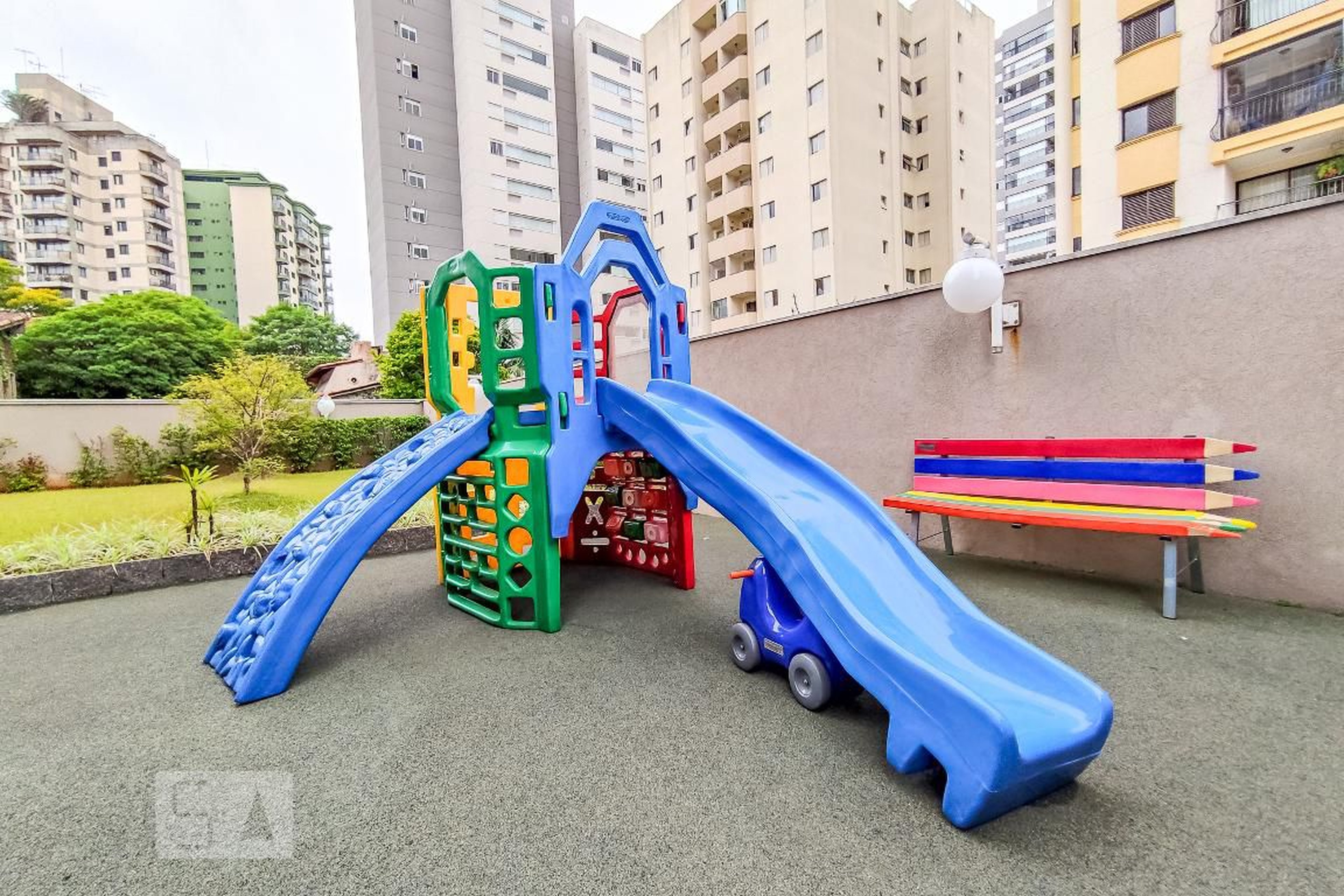 Playground - Edifício Irerê