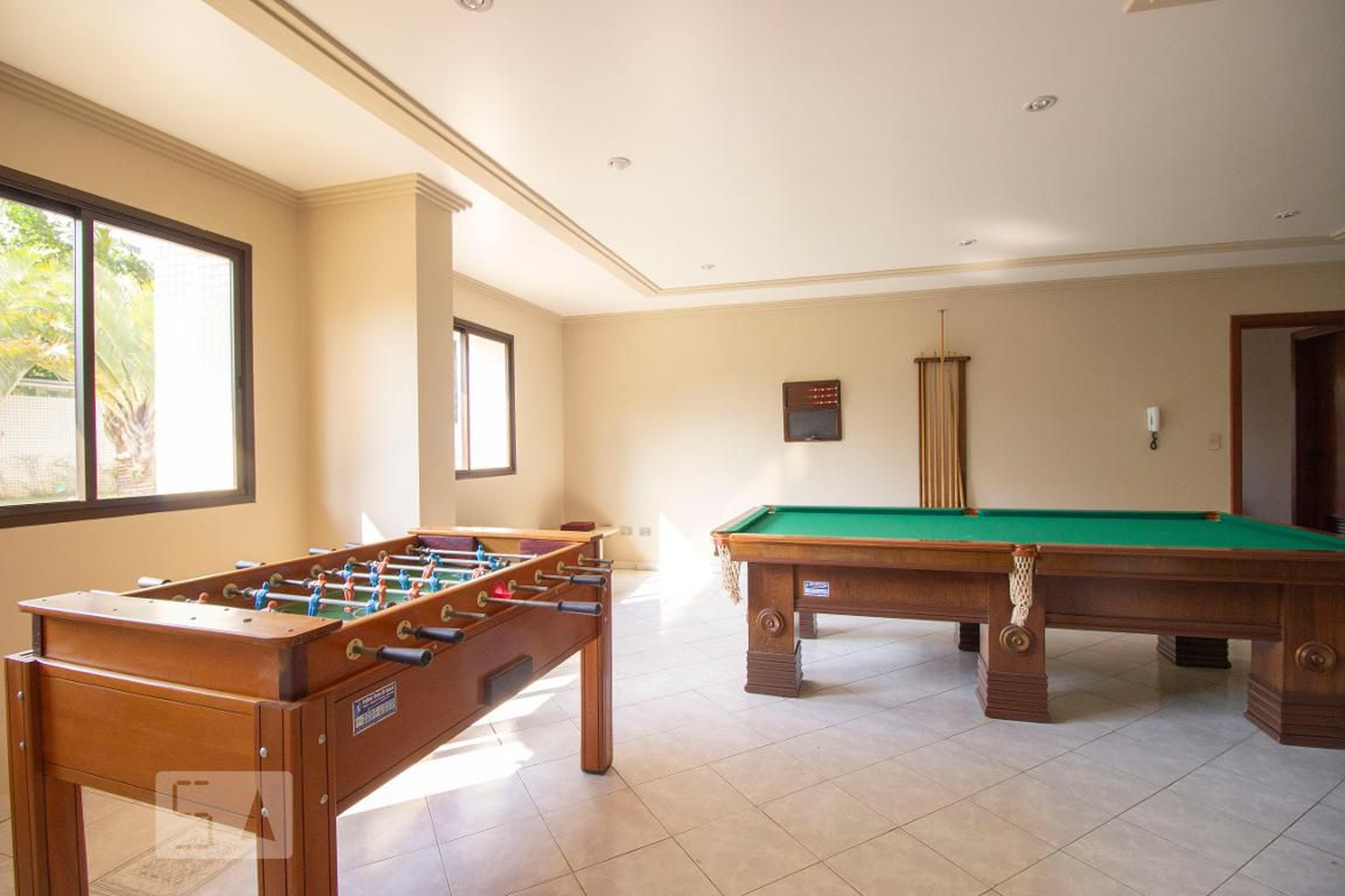 Salão de jogos - Tropical