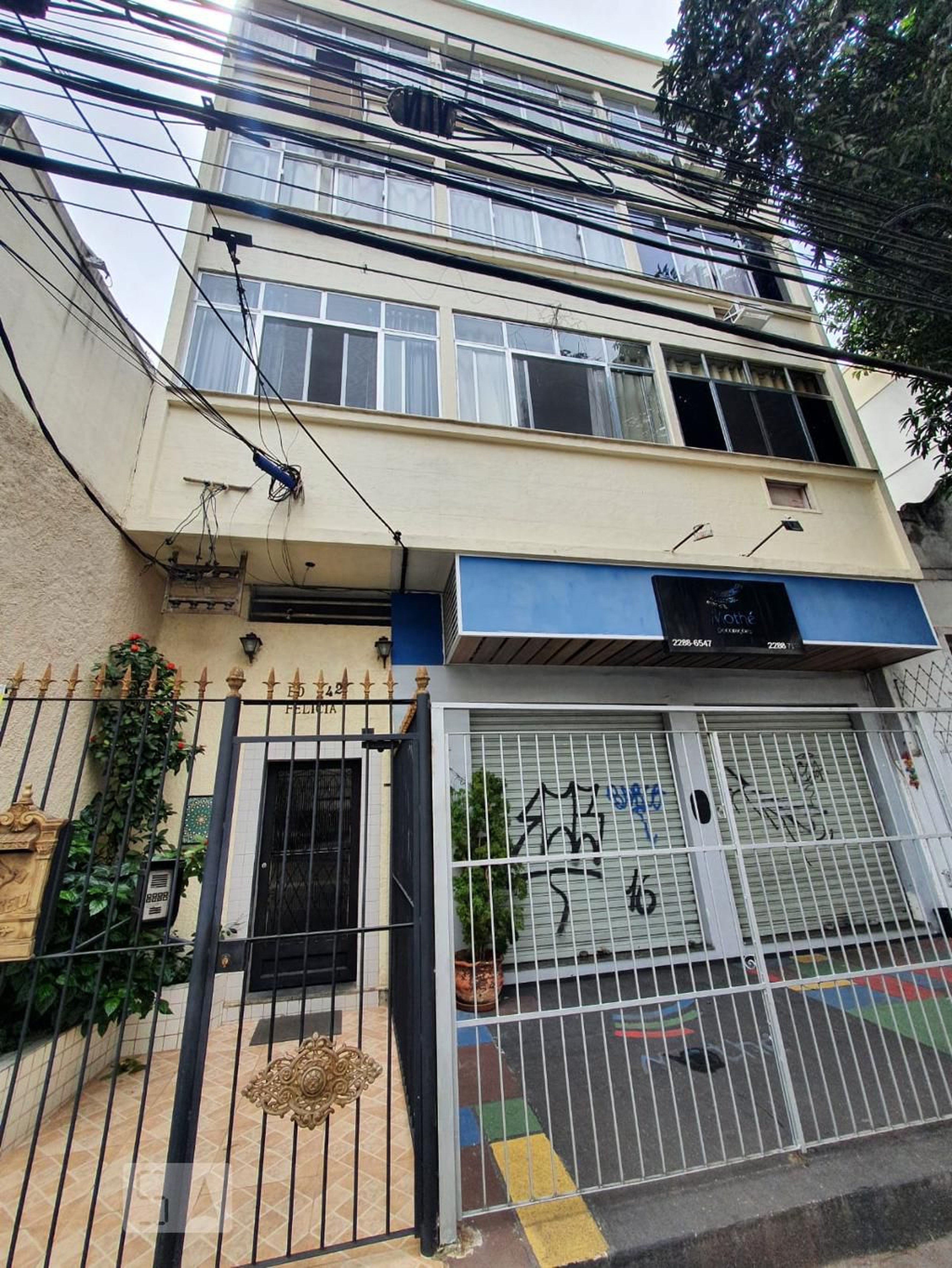 Fachada Condomínio em Rua Pereira Nunes, 242