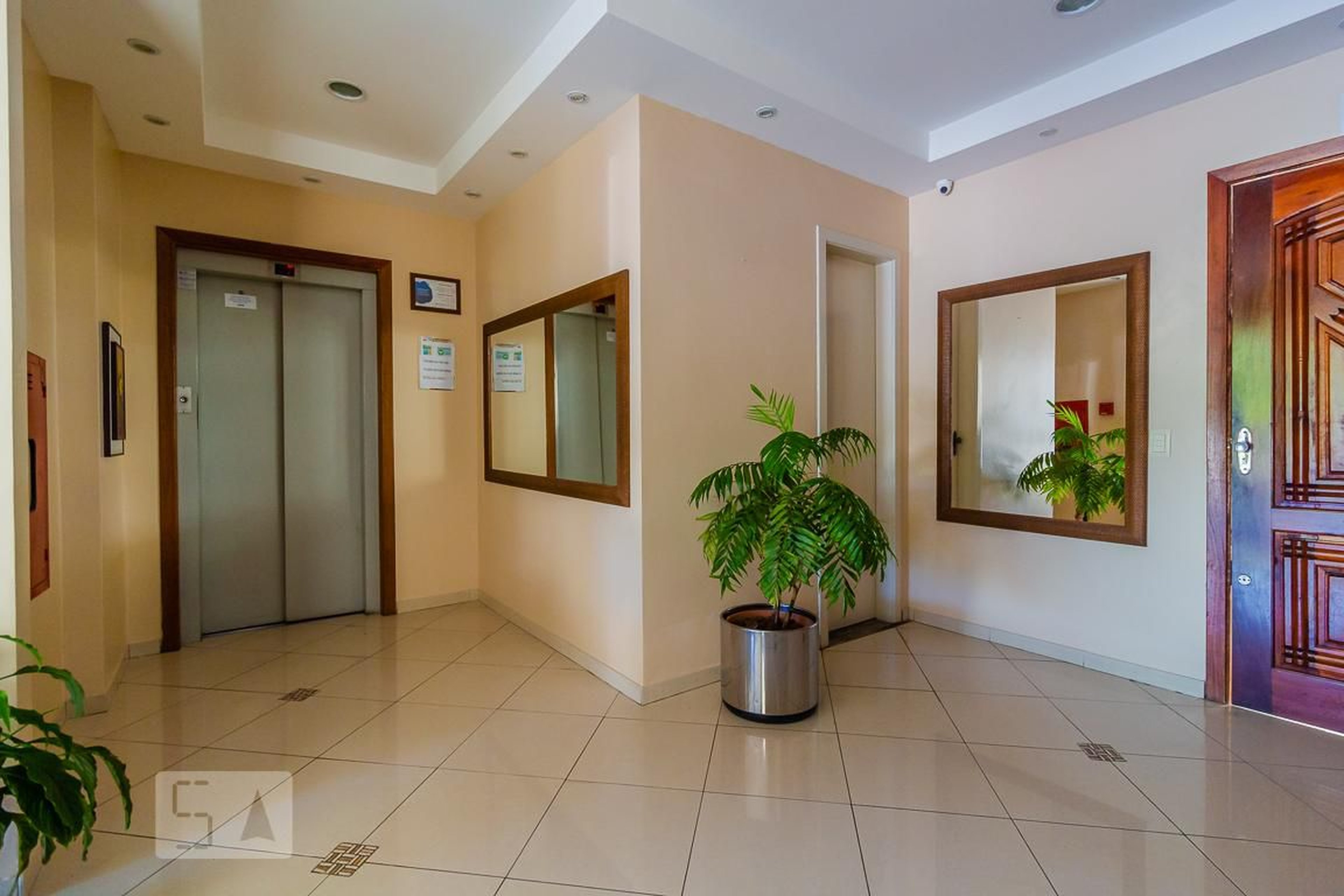 Elevador - Plaza Cristal