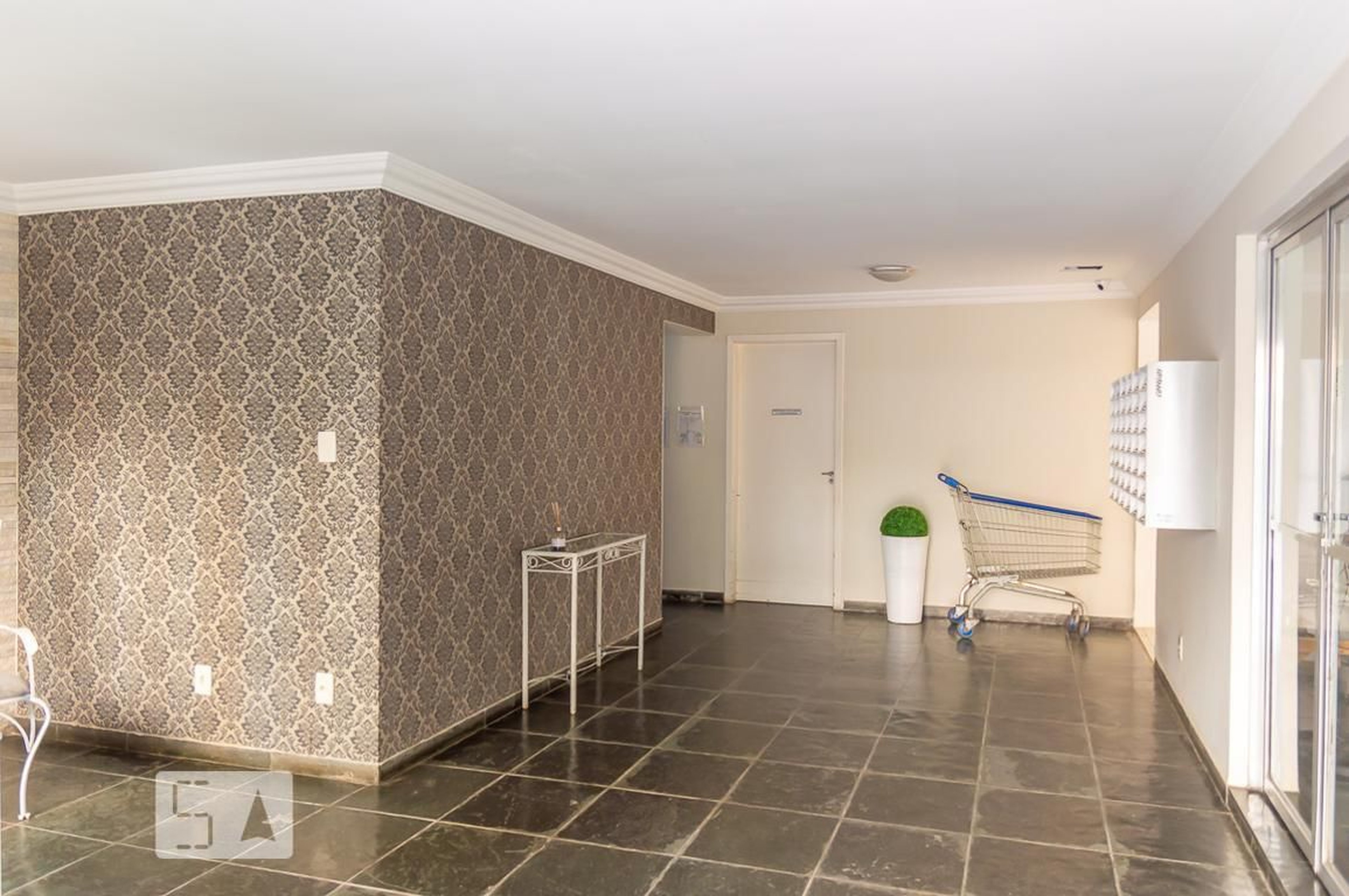 Hall de Entrada - Maison Aubagne