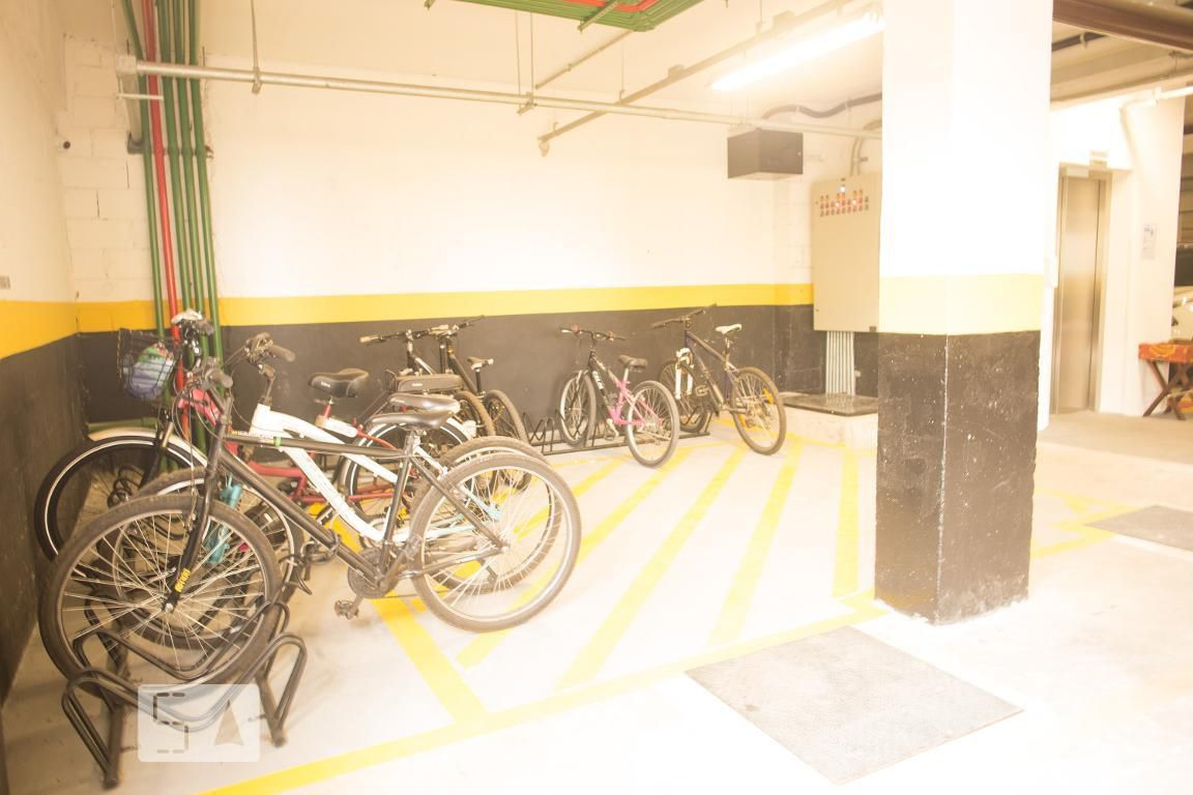 bicicletario - Address Granja Vianna