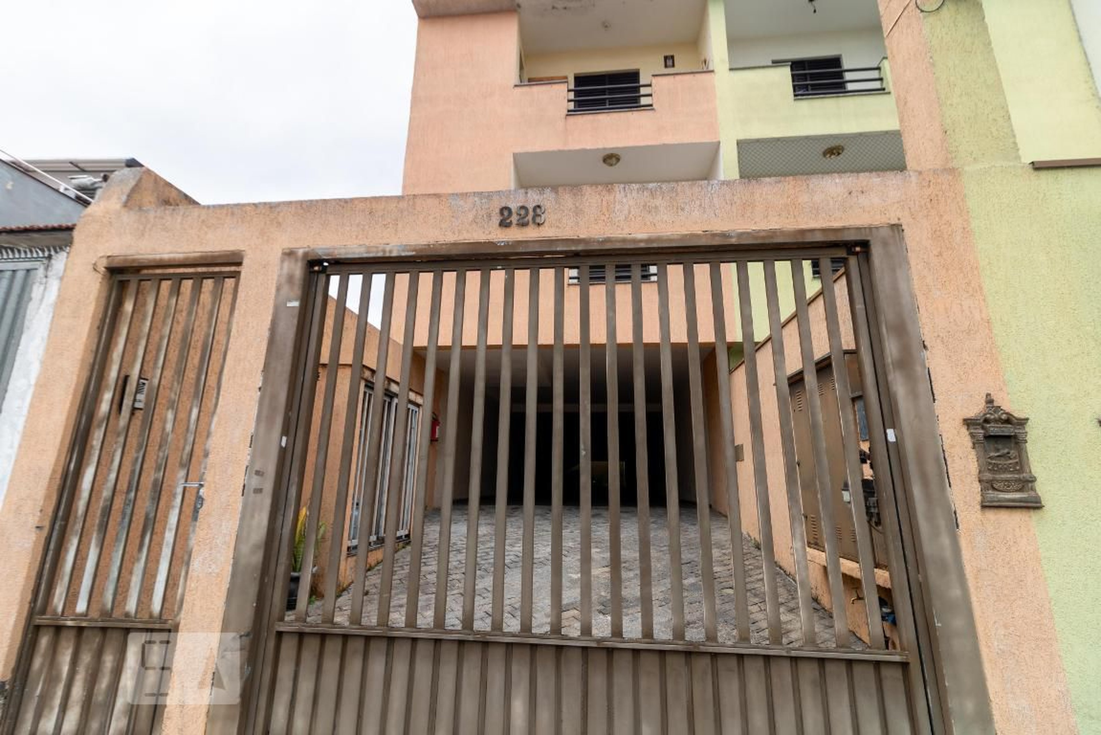 Fachada Condomínio em Rua Marquês de Alegrete, 228