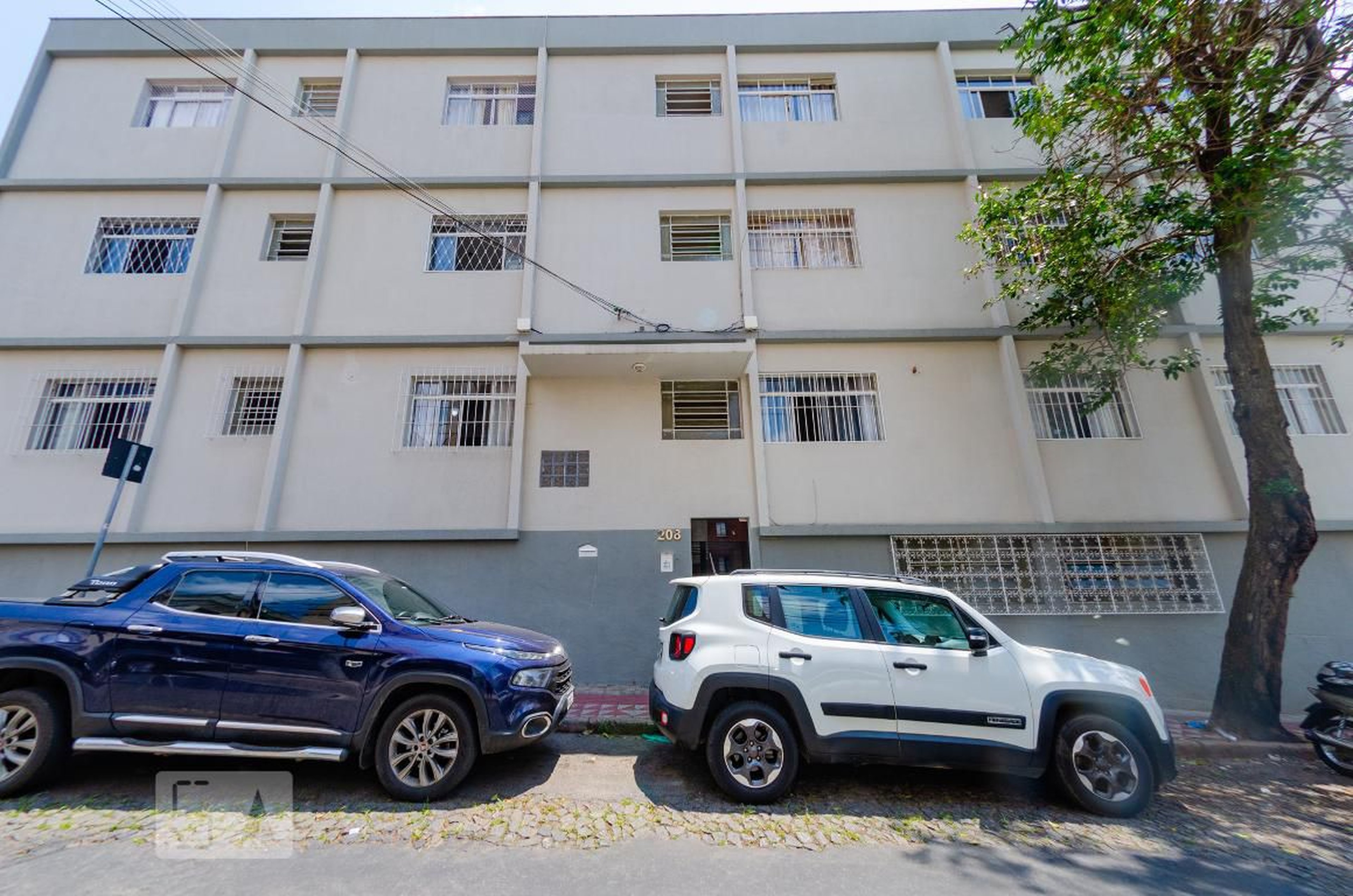 Fachada Condomínio em Rua Donato da Fonseca, 208