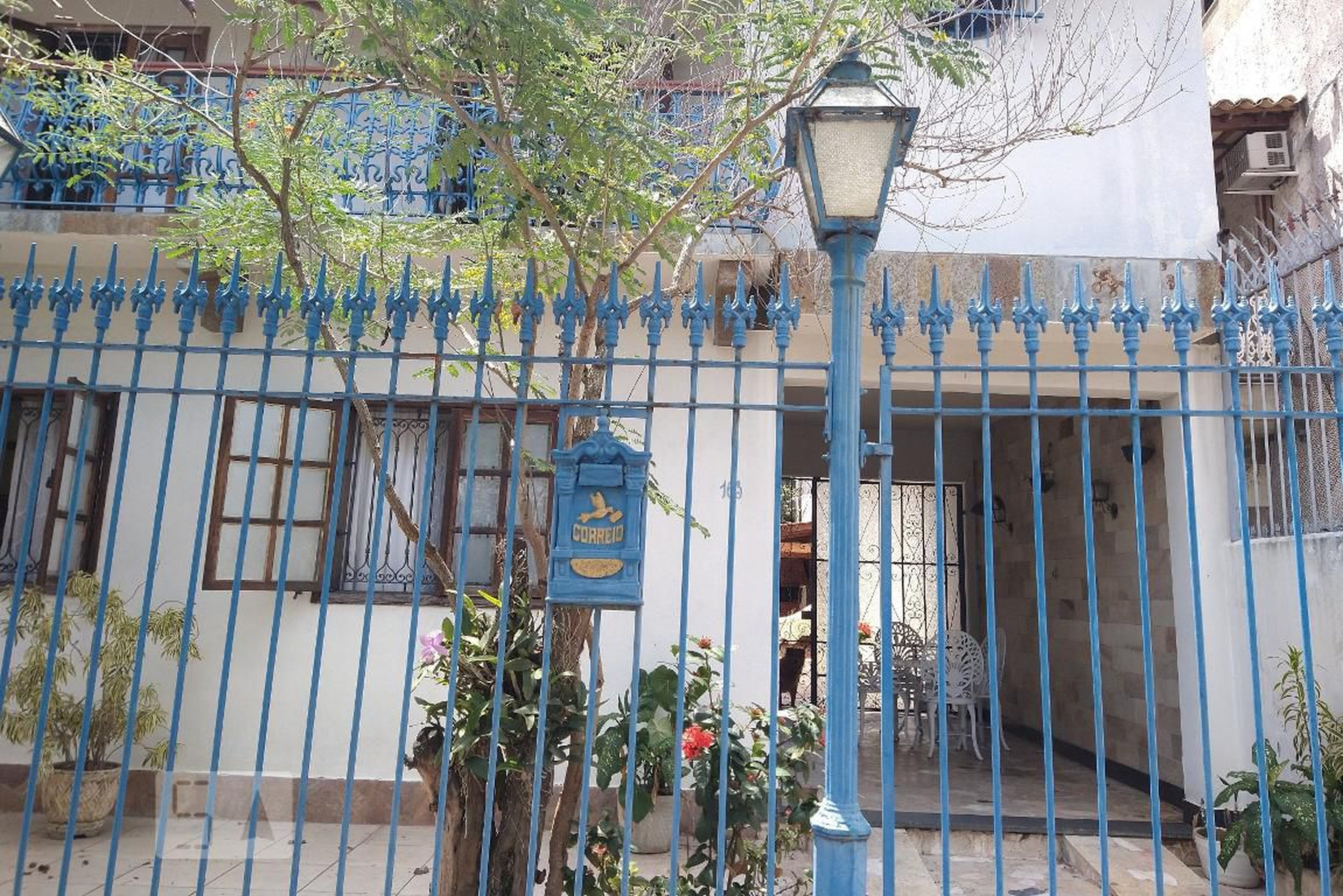 Fachada Condomínio em Rua Guaiaquil, 163