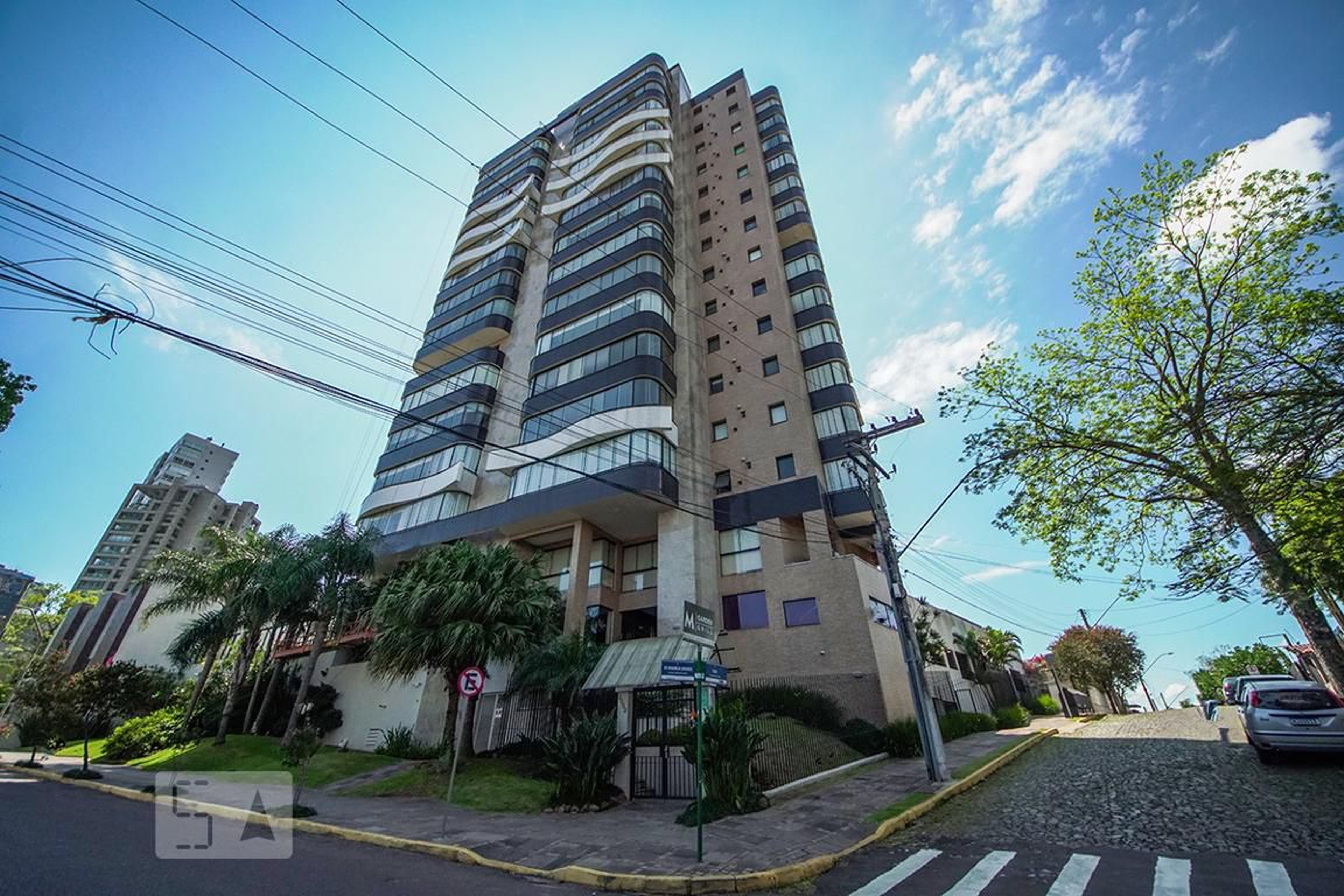 Fachada do Prédio Condomínio em Avenida Doutor Maurício Cardoso, 2002