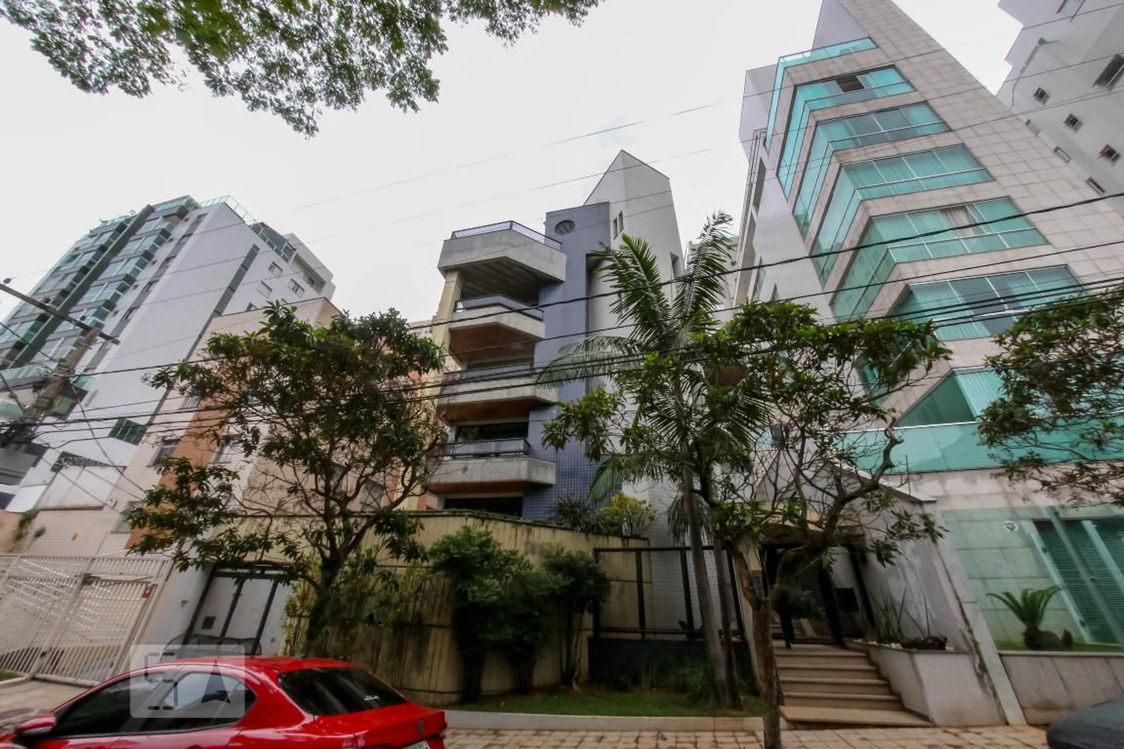 Fachada Condomínio em Rua Silvio de Oliveira Martins, 130