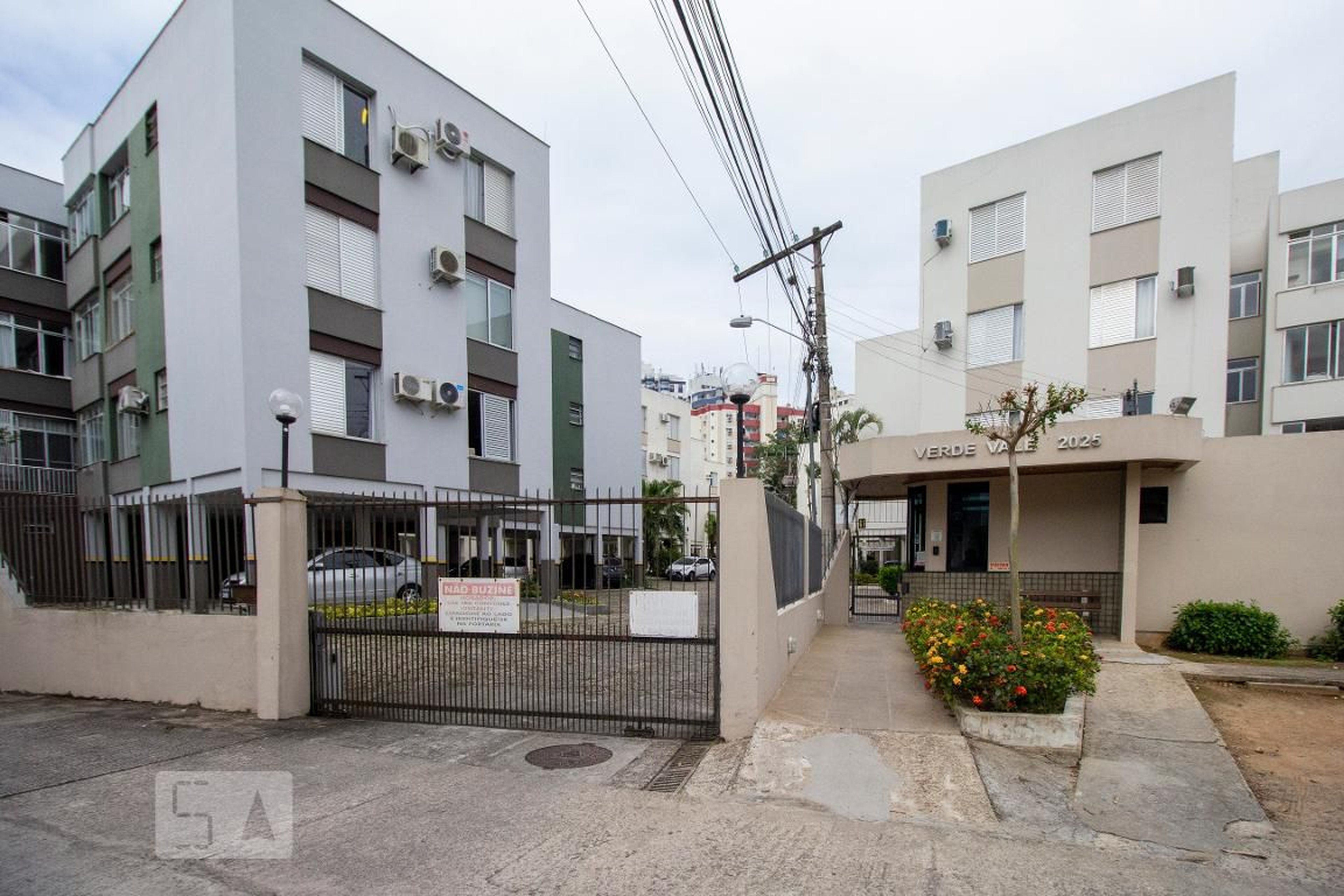 Fachada do Condomínio Condomínio Jardim Verde Vale