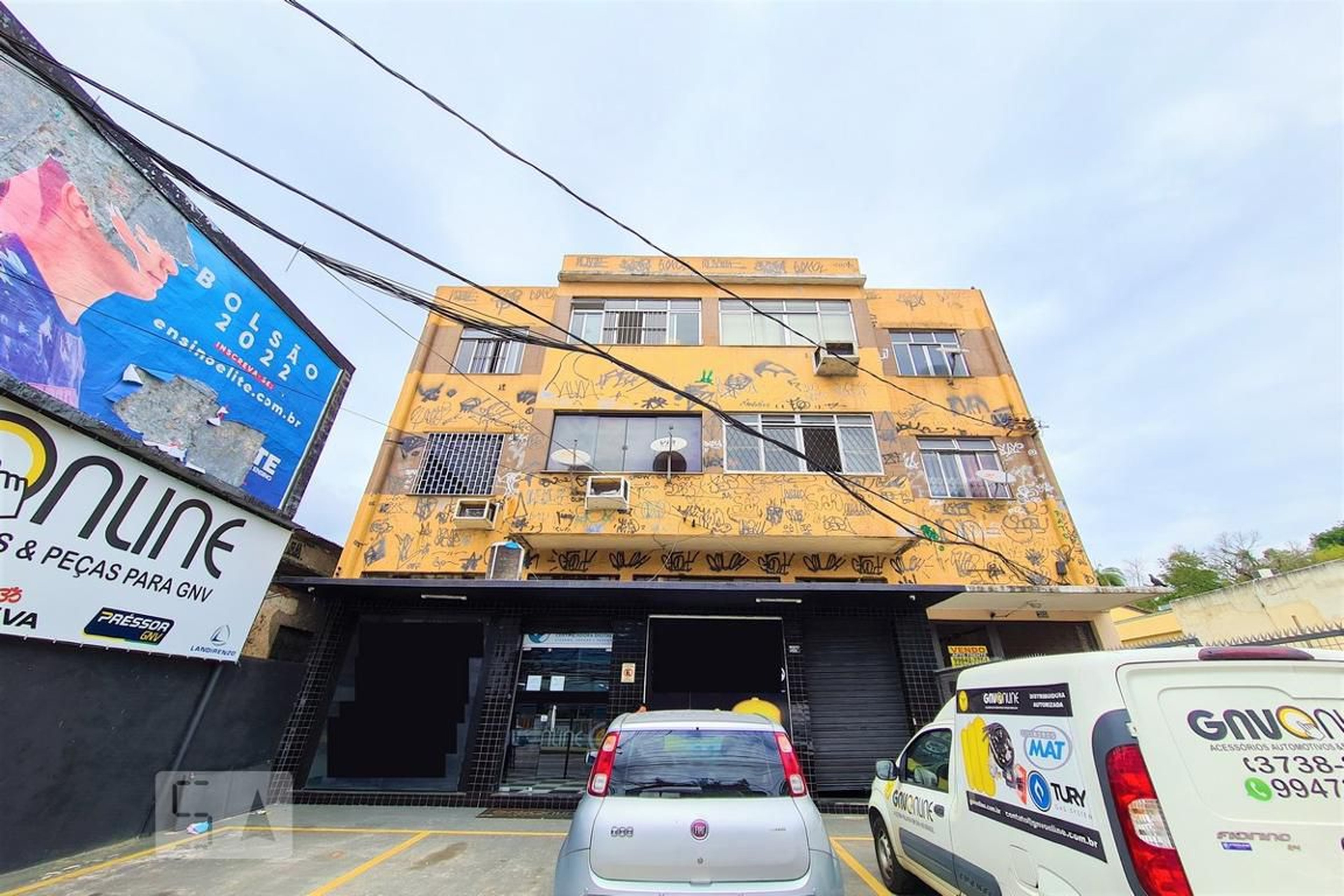 Fachada Condomínio em Av. Ernani Cardoso, 385