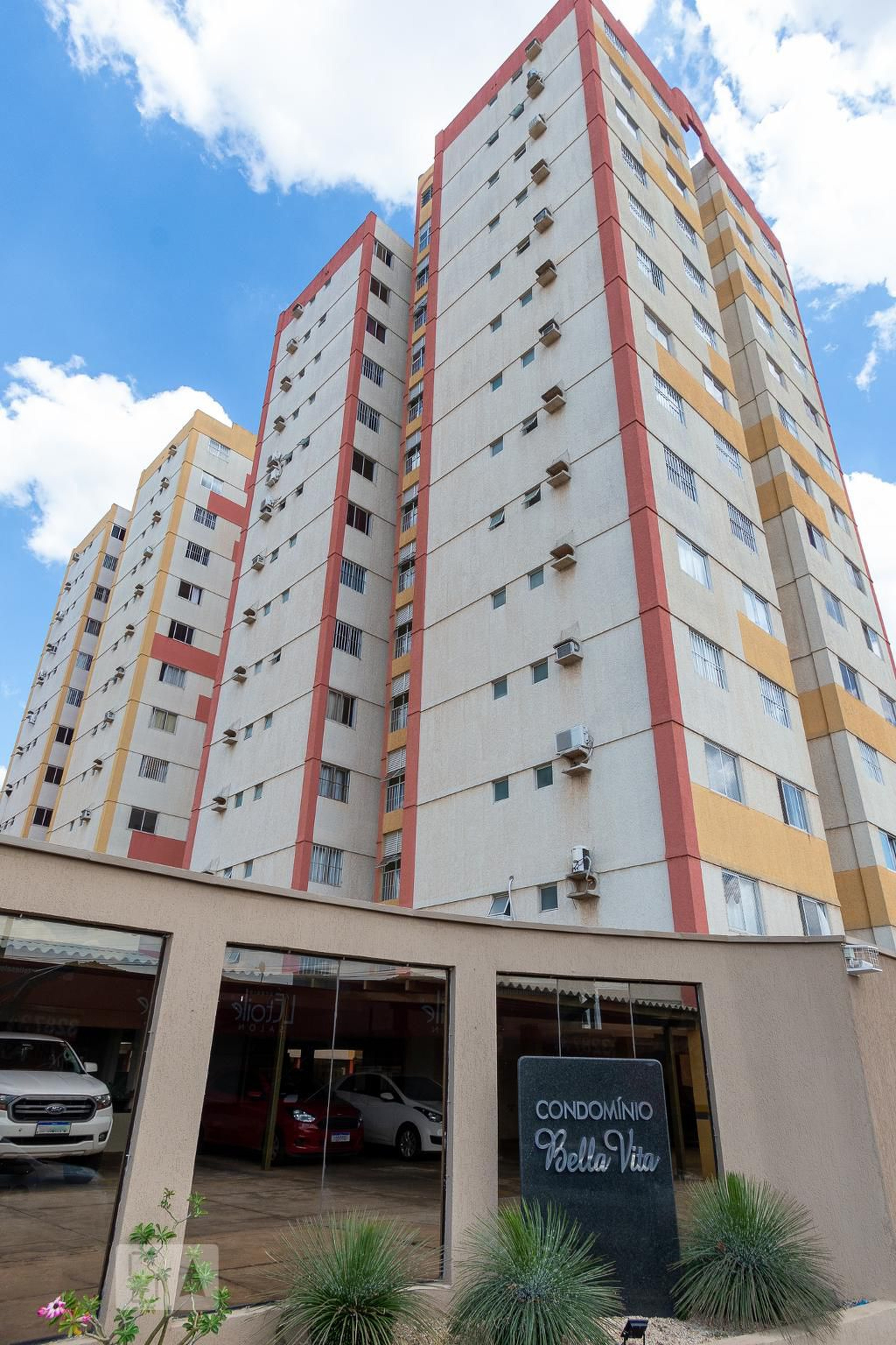 Fachada Condomínio Bella Vita