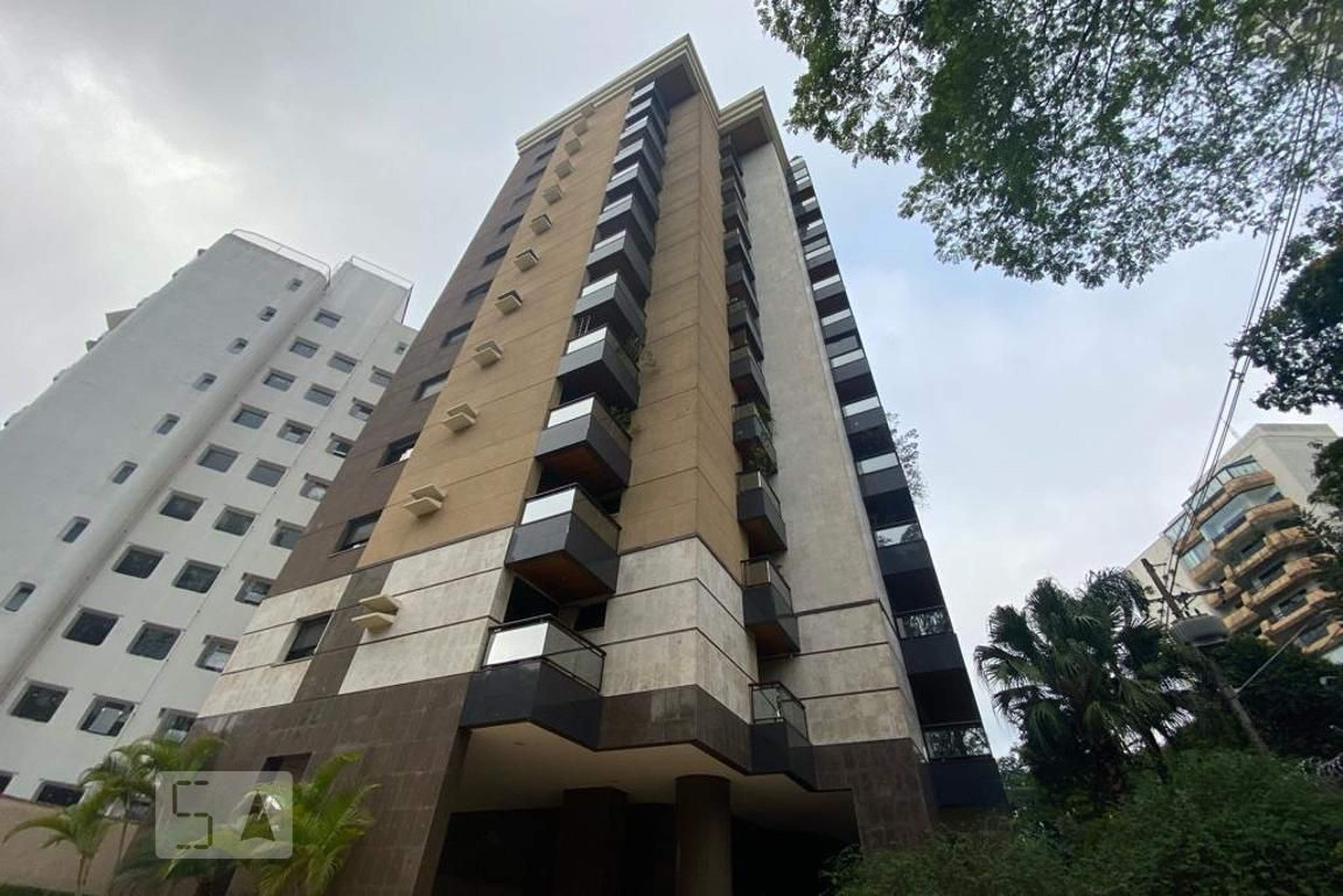 Fachada Condomínio Parc de Versailles