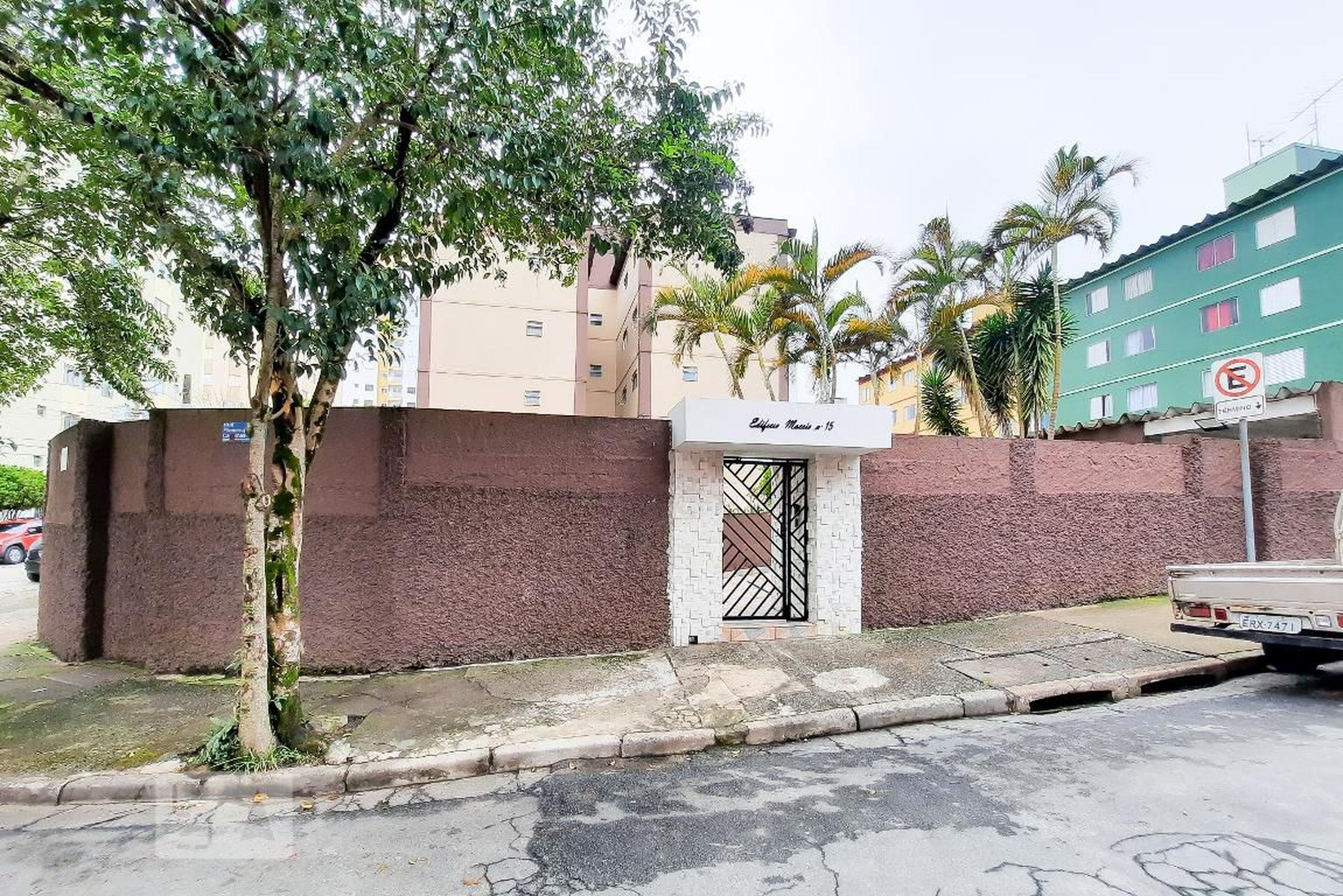 Fachada do Condomínio Condomínio em Rua Filomena Cassilhas, 15