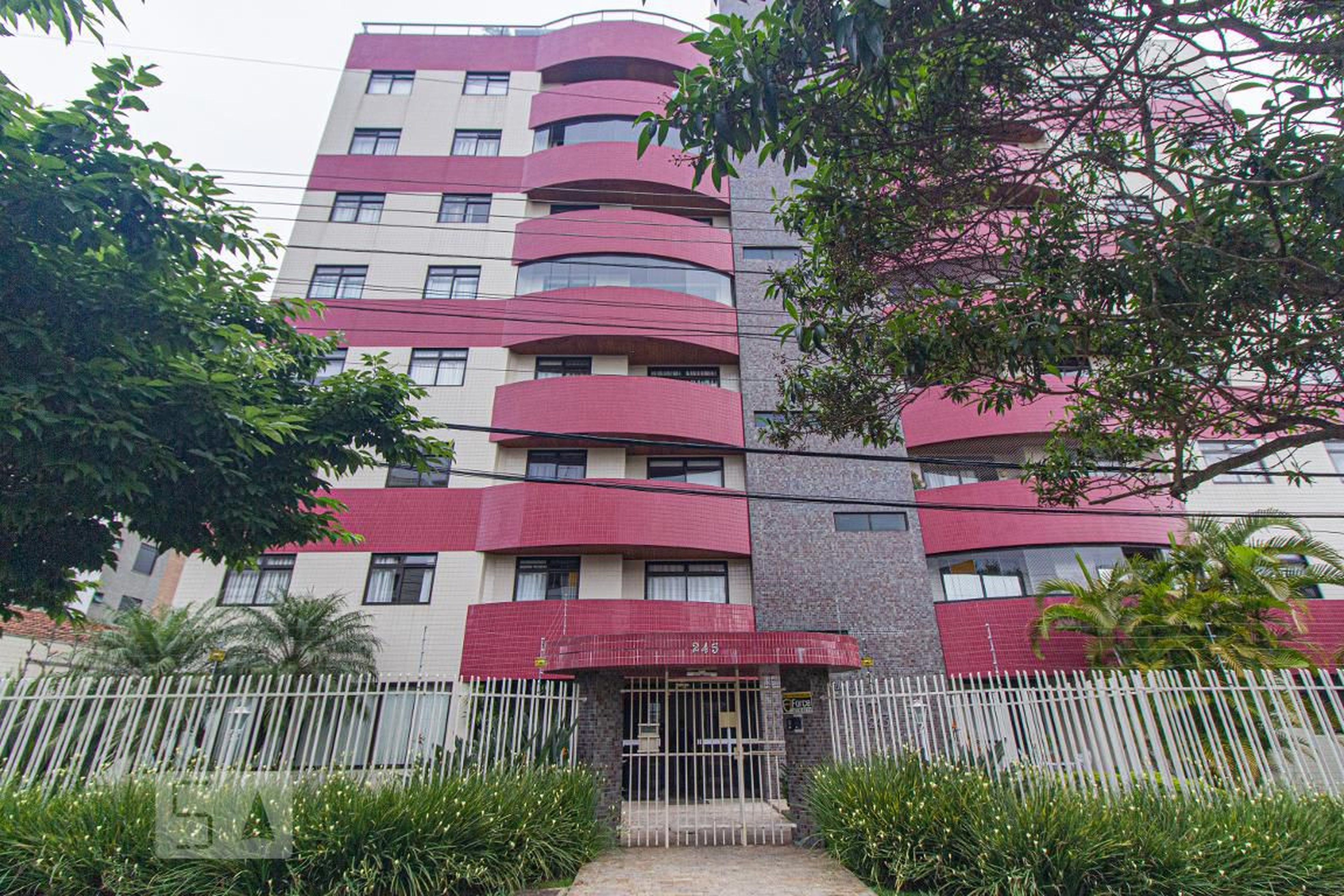 Fachada Condomínio em Rua Parintins, 245