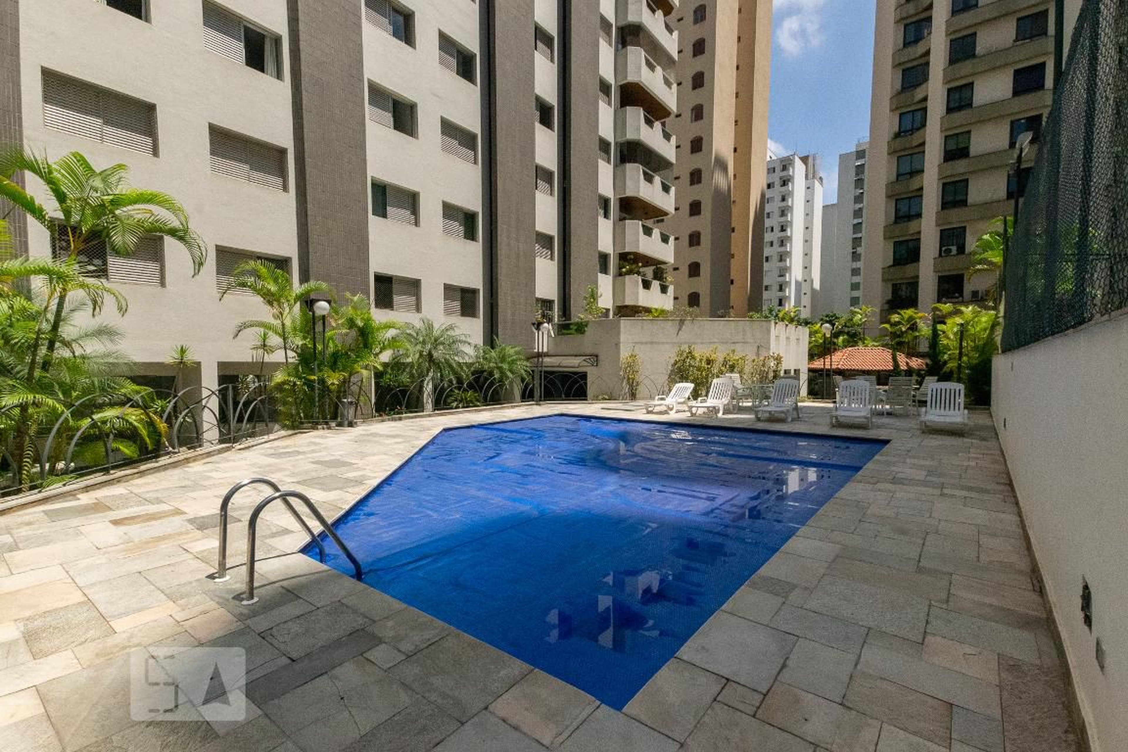 Piscina - Edifício Carla