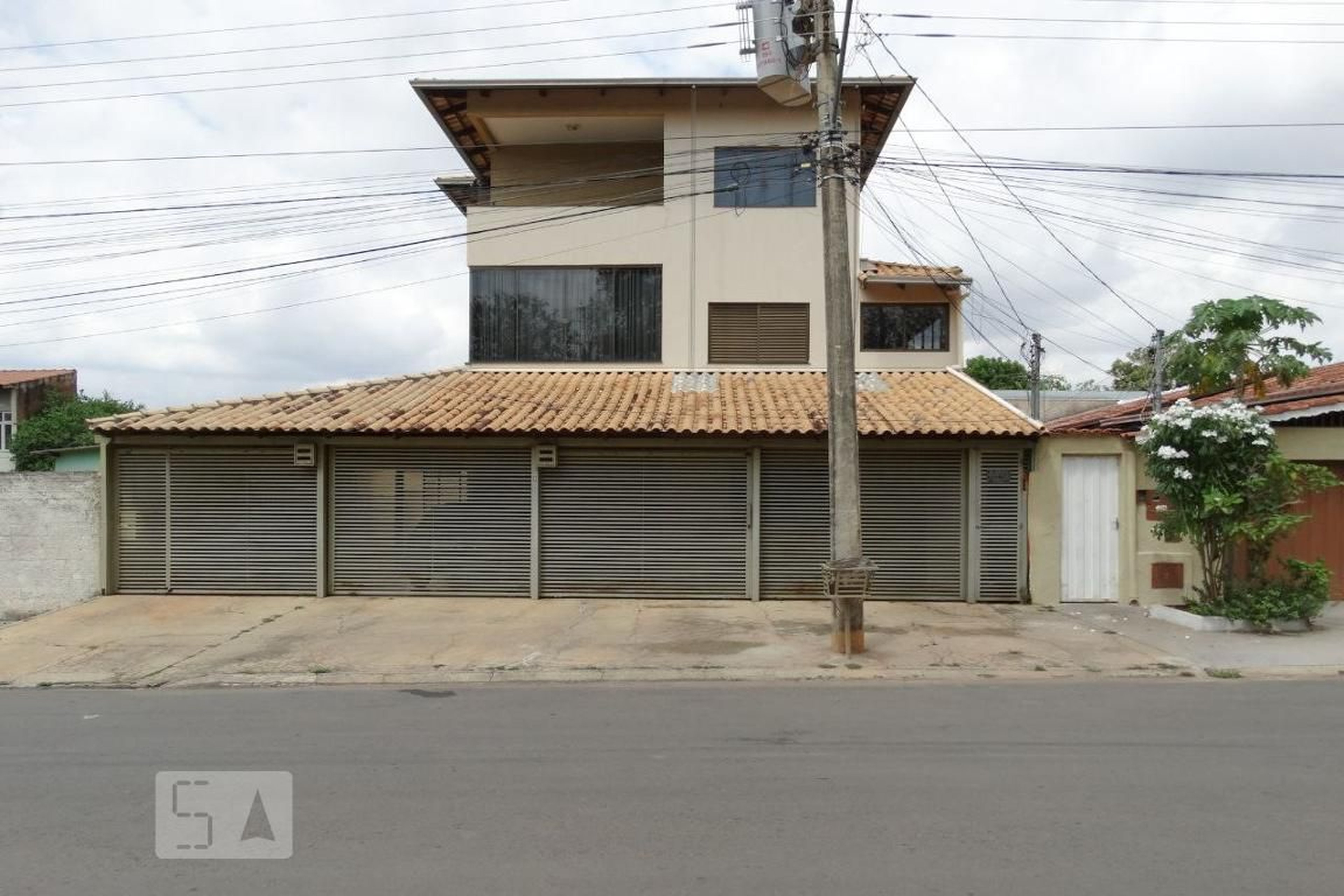 Fachada Condomínio em Avenida Doutor José Neto Carneiro, 1123
