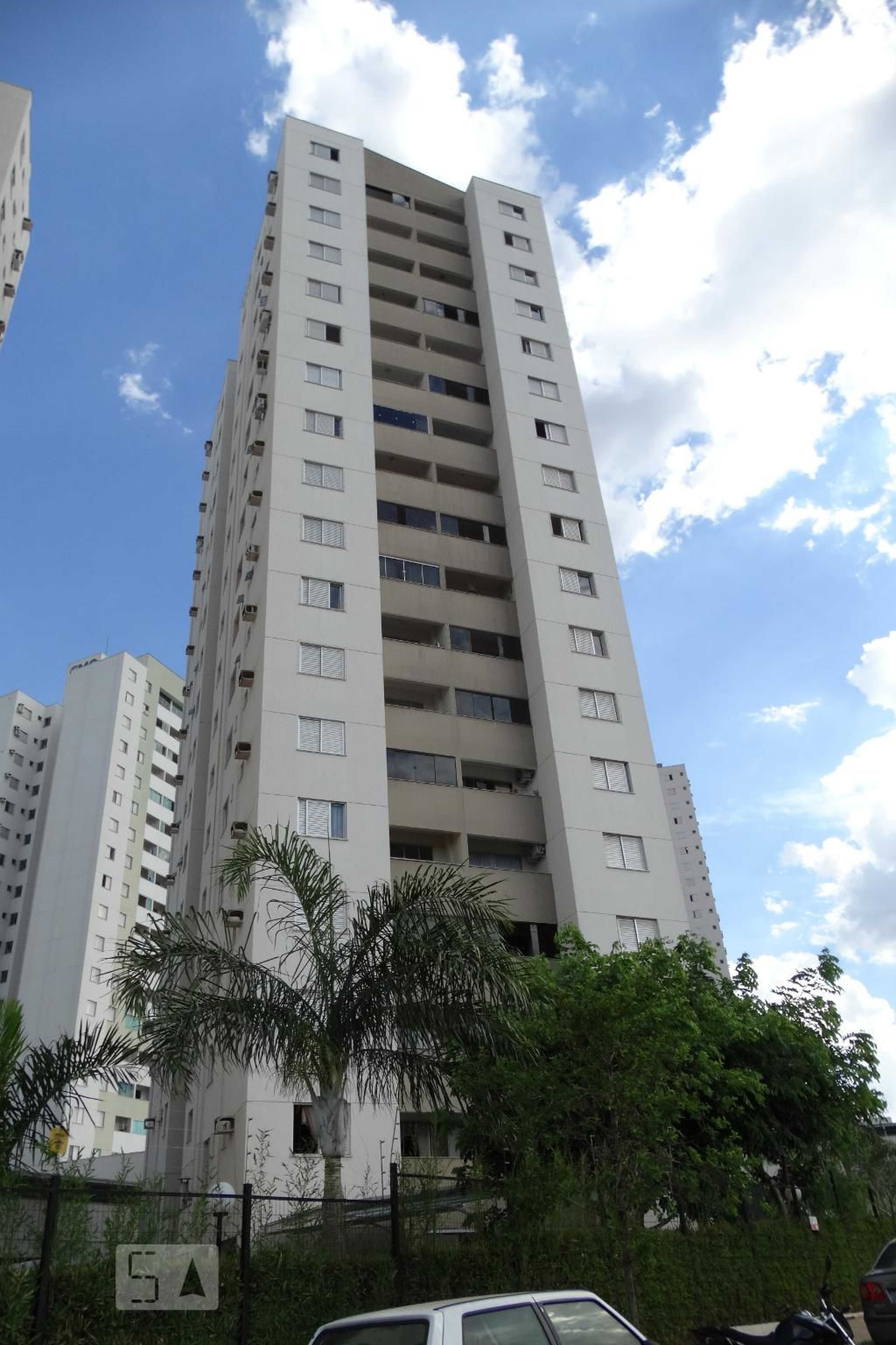 Fachada Condomínio Portal das Flores Clube