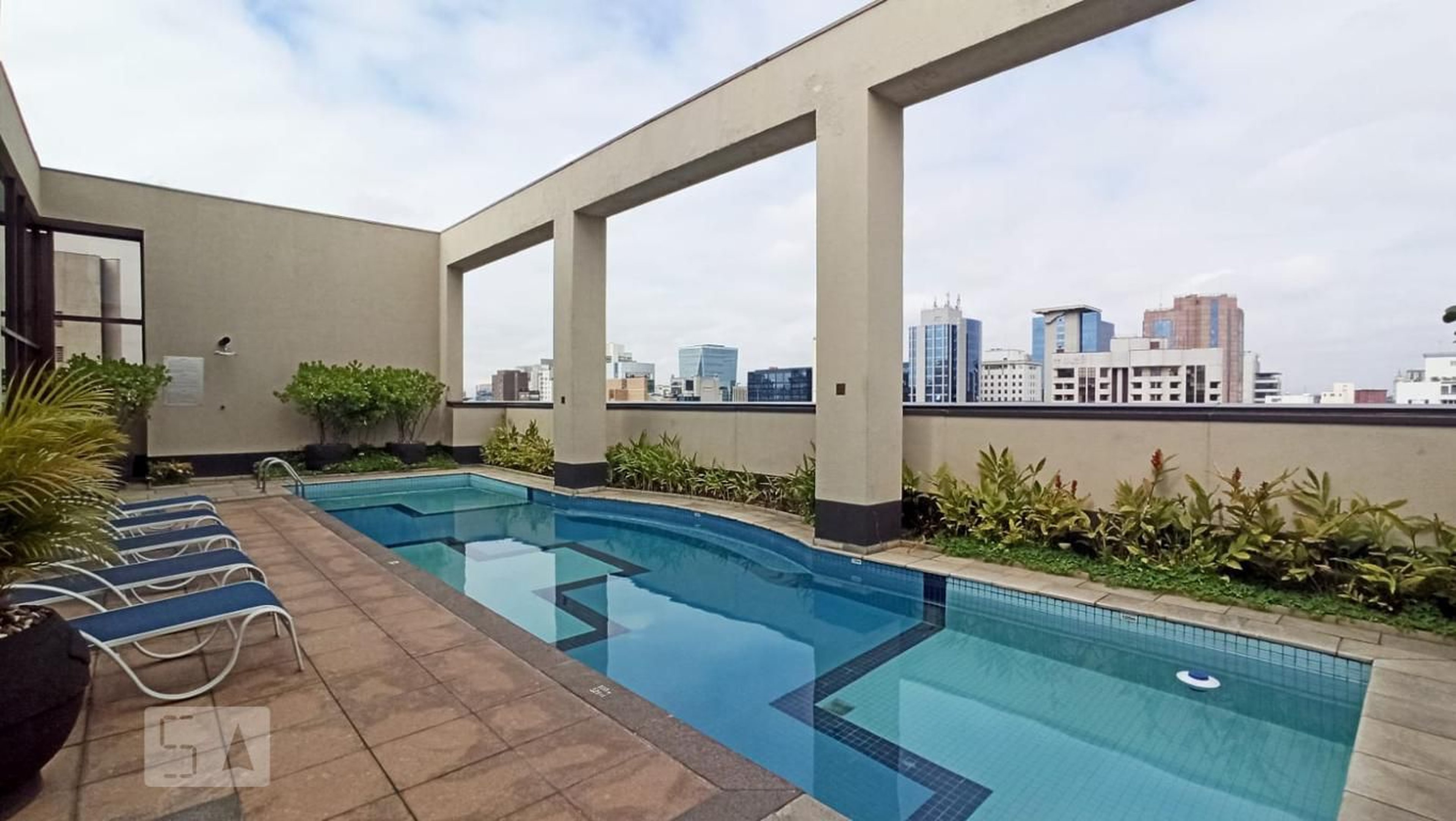 Piscina - Doubletree BY Hilton Sao Paulo Itaim