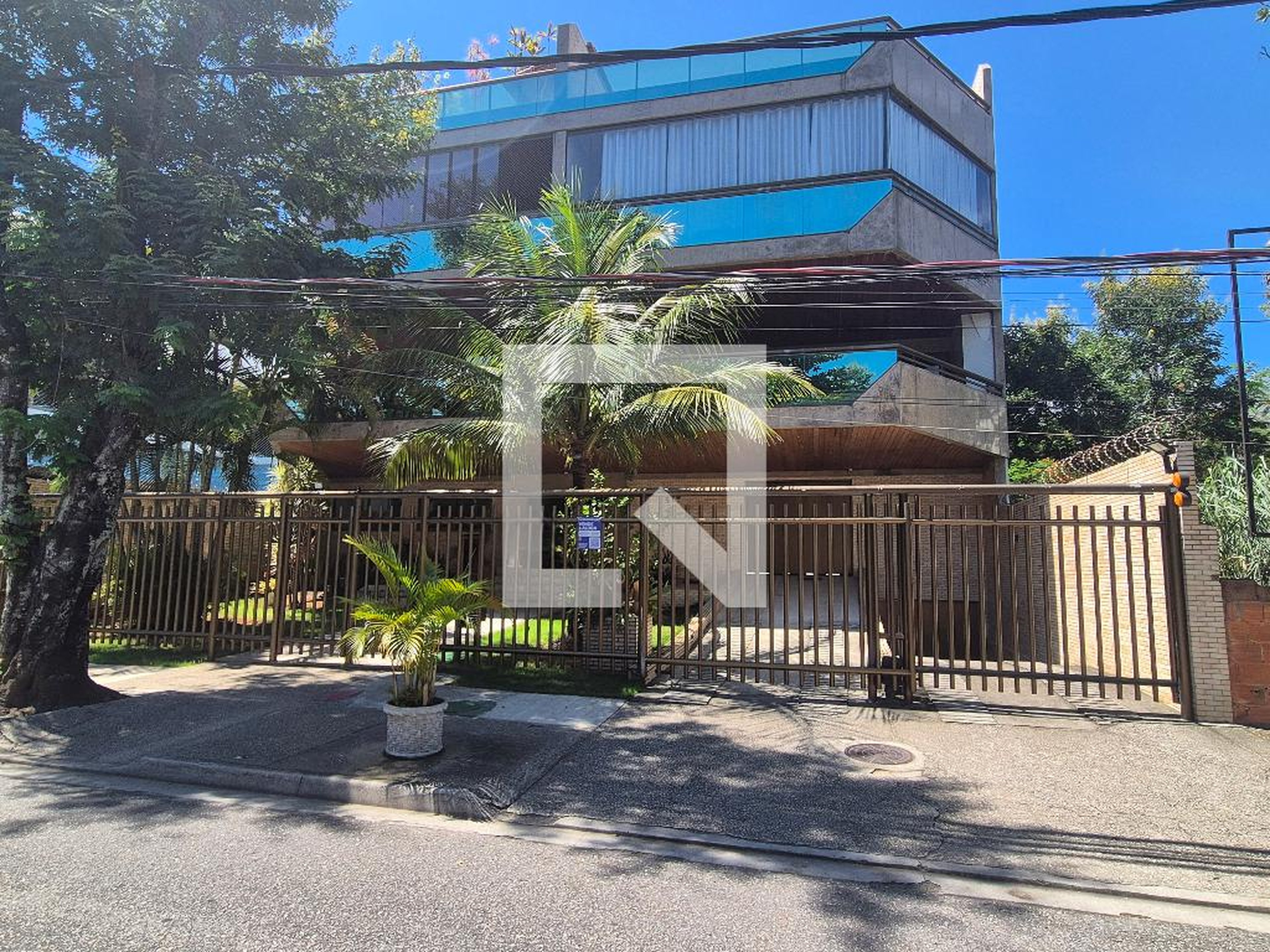 Fachada Condomínio Verônica XIII