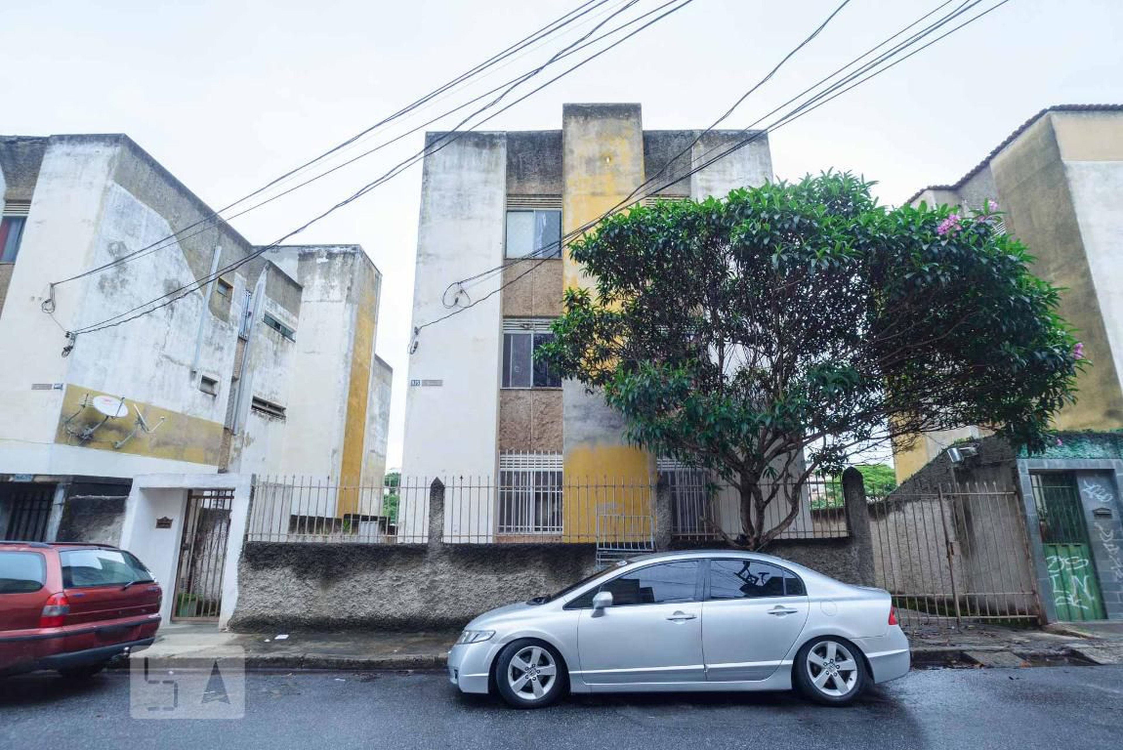 Fachada Condomínio em Rua dos Comanches, 835