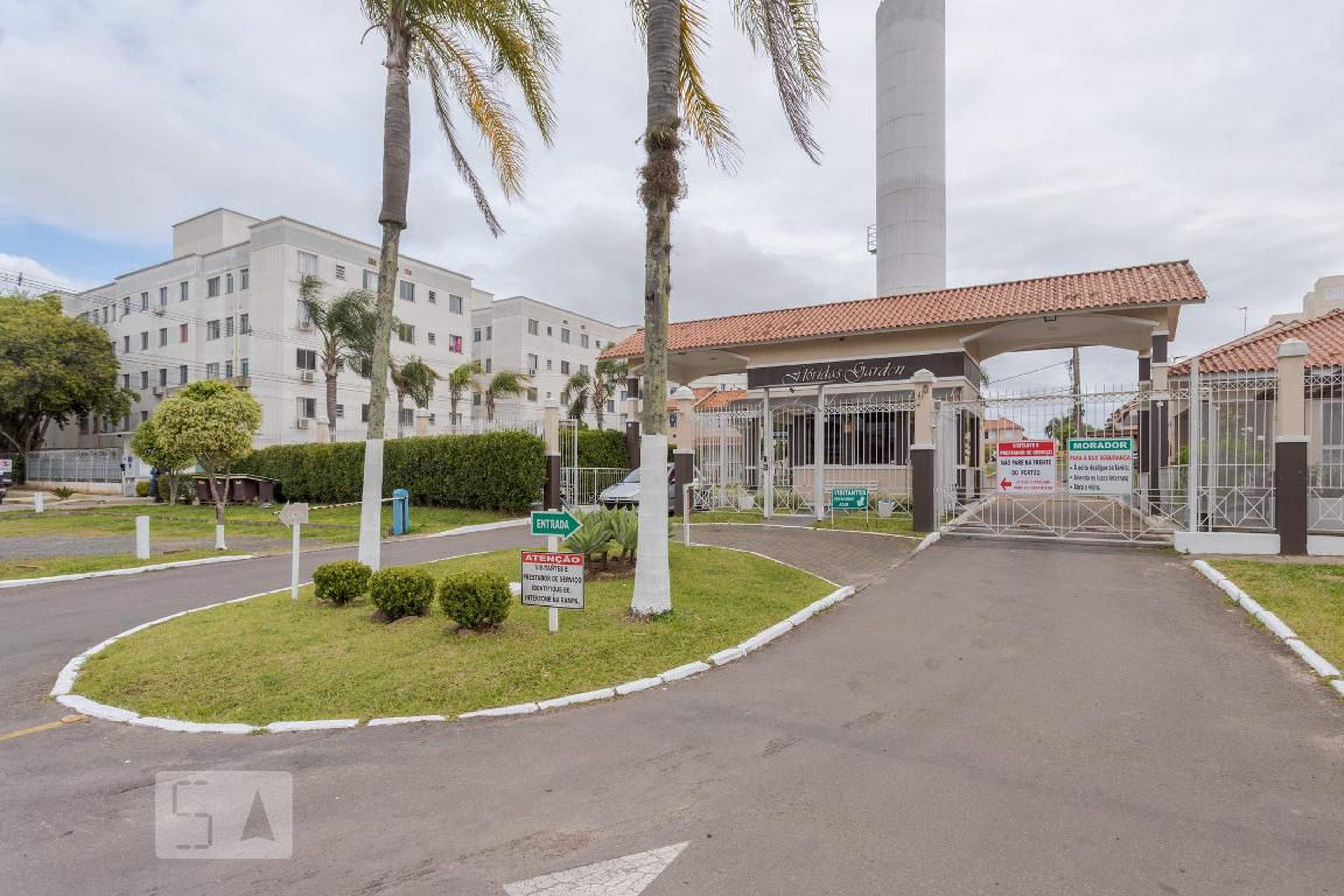 Fachada do Condomínio Condomínio Flóridas Garden