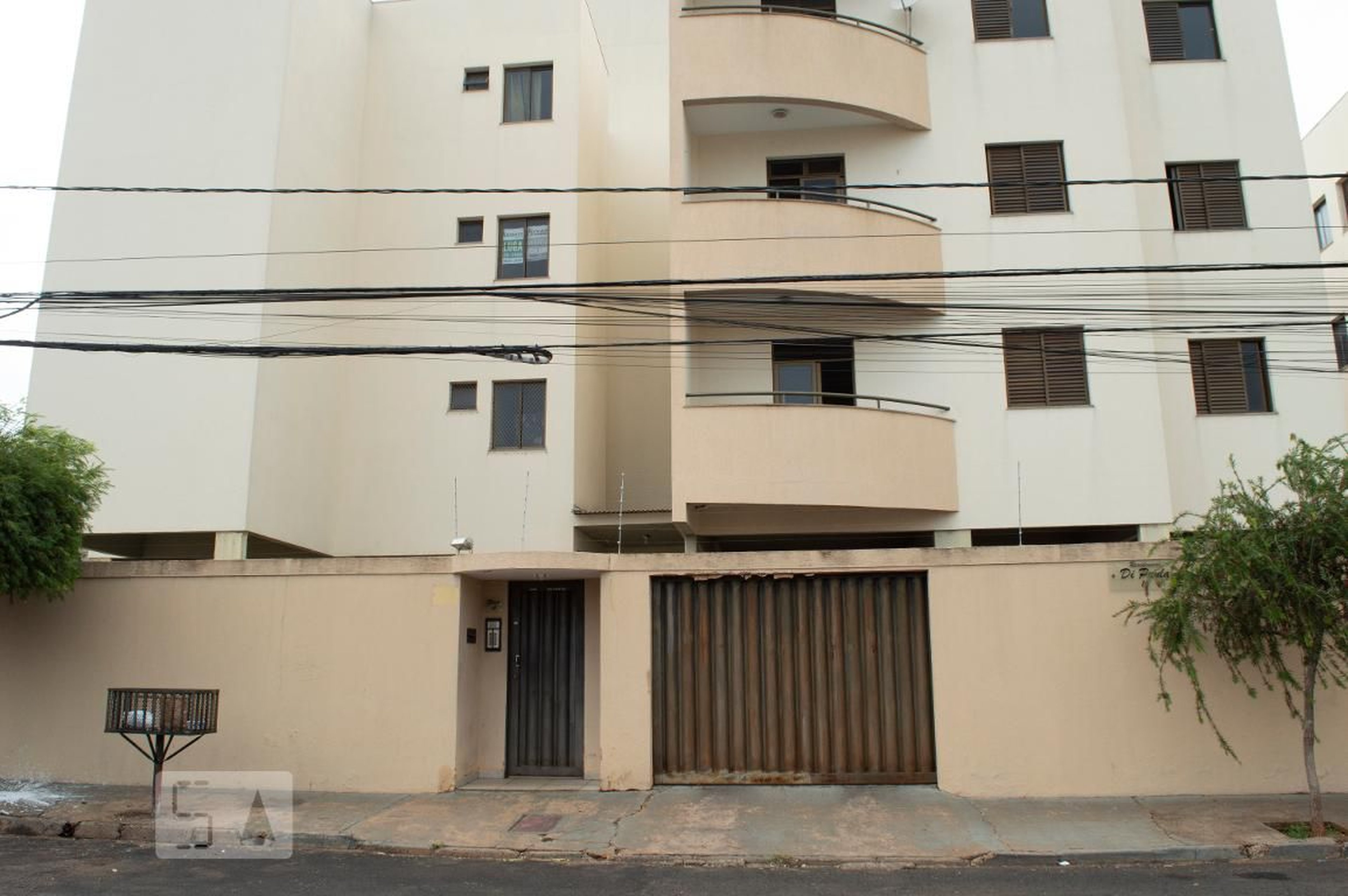 Fachada Condomínio Di Paula