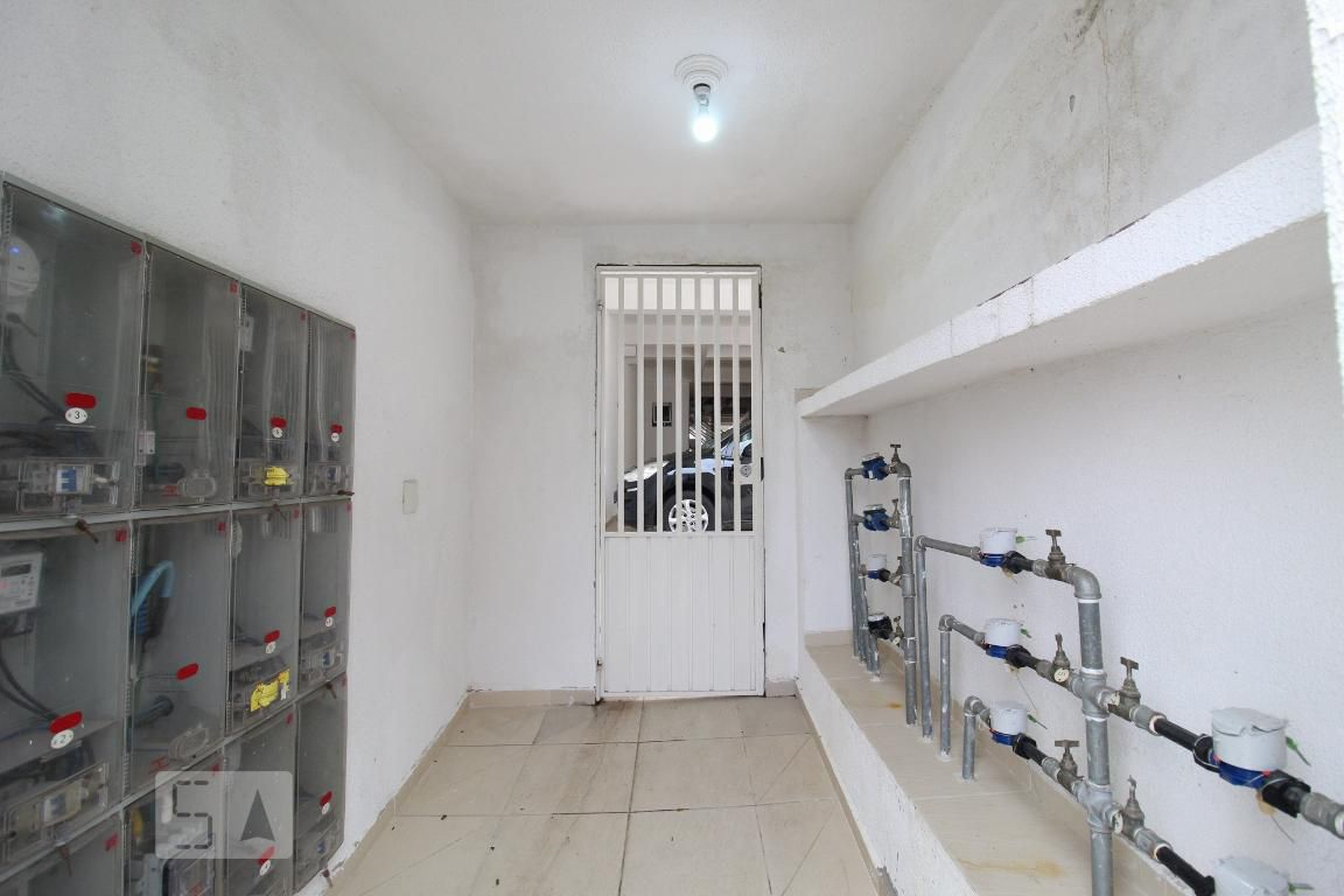 Entrada social - null