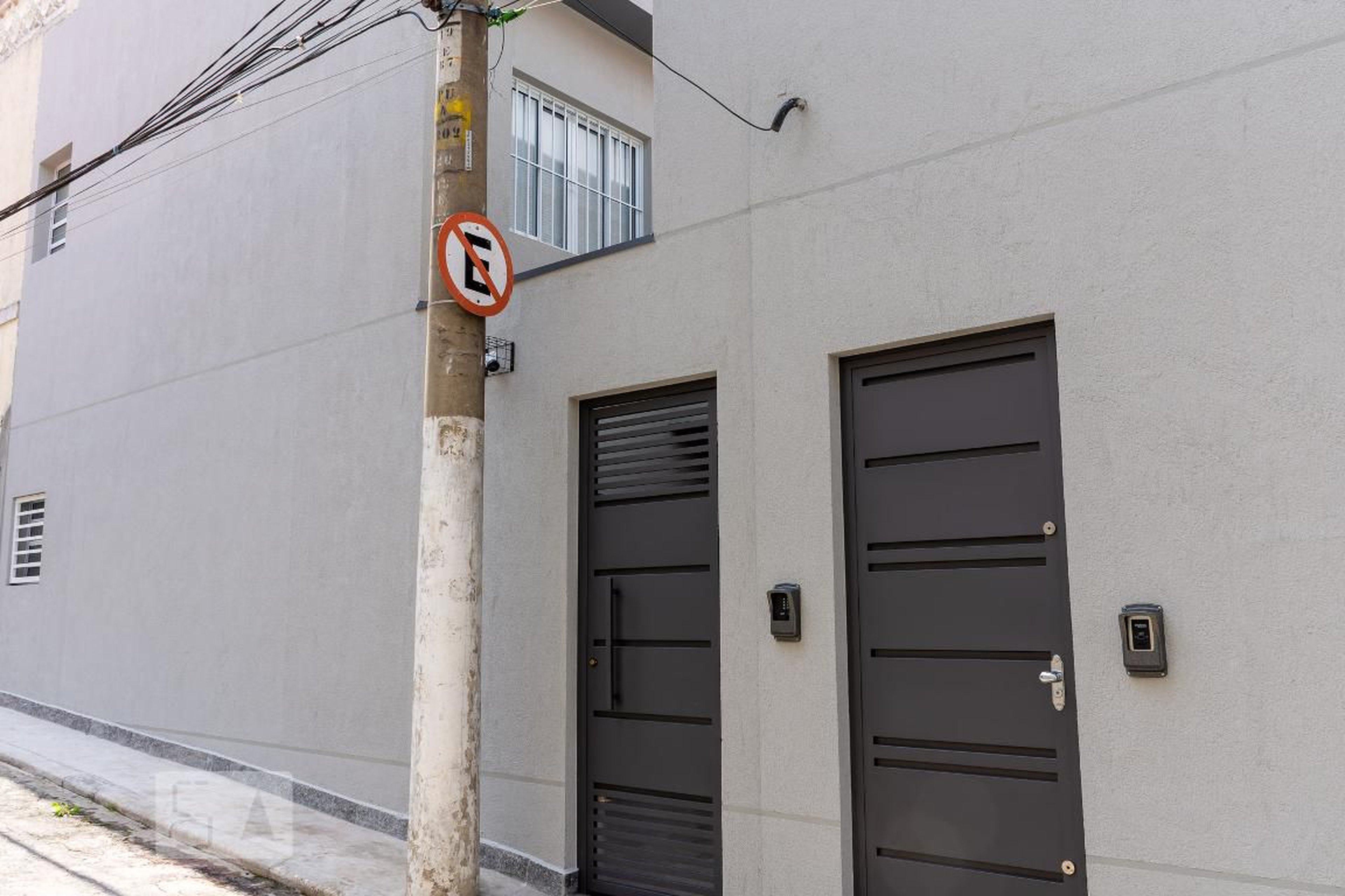 Fachada Condomínio em Avenida Água Fria, 383