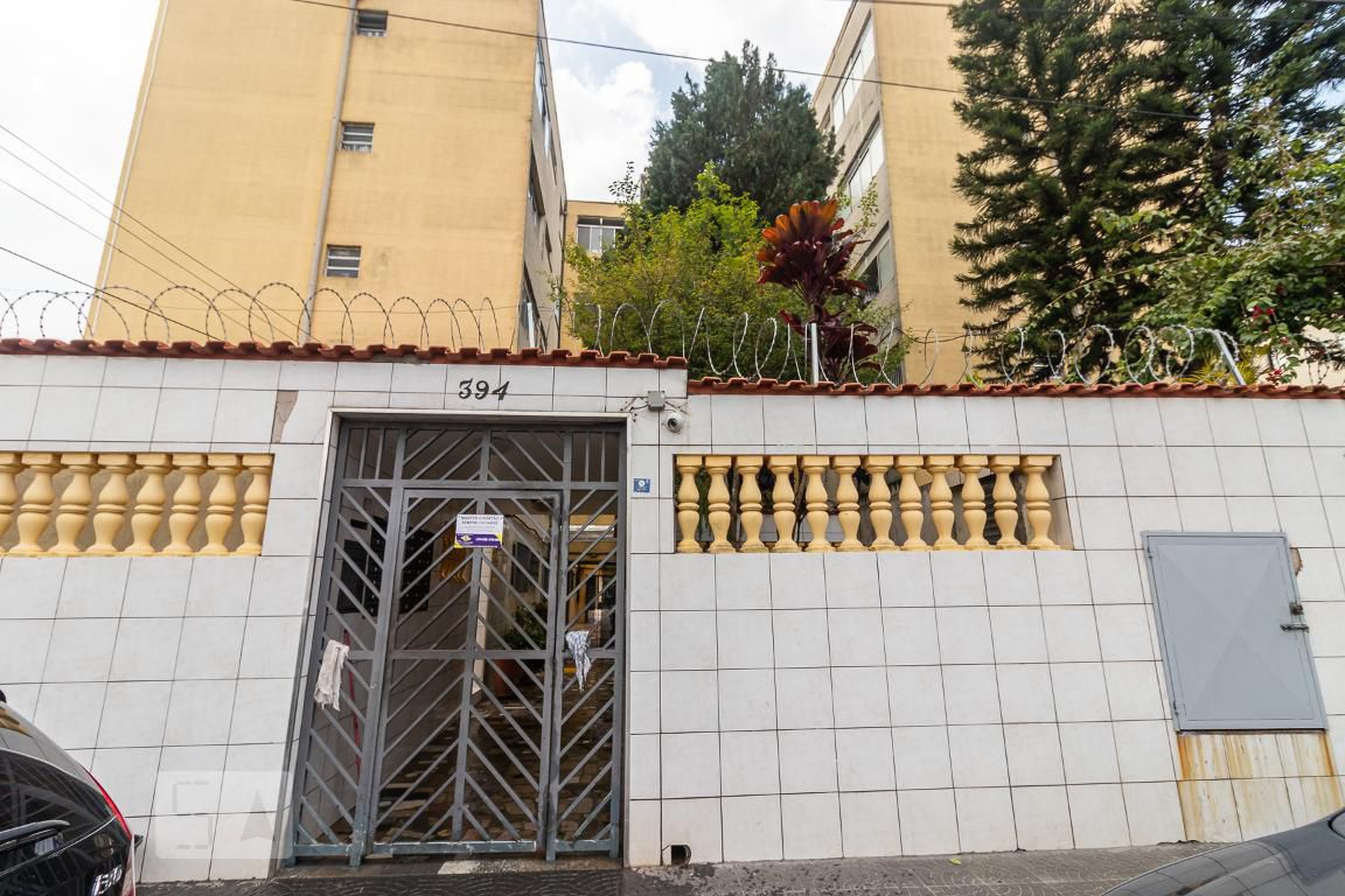 Fachada do Condomínio Condomínio Verona III