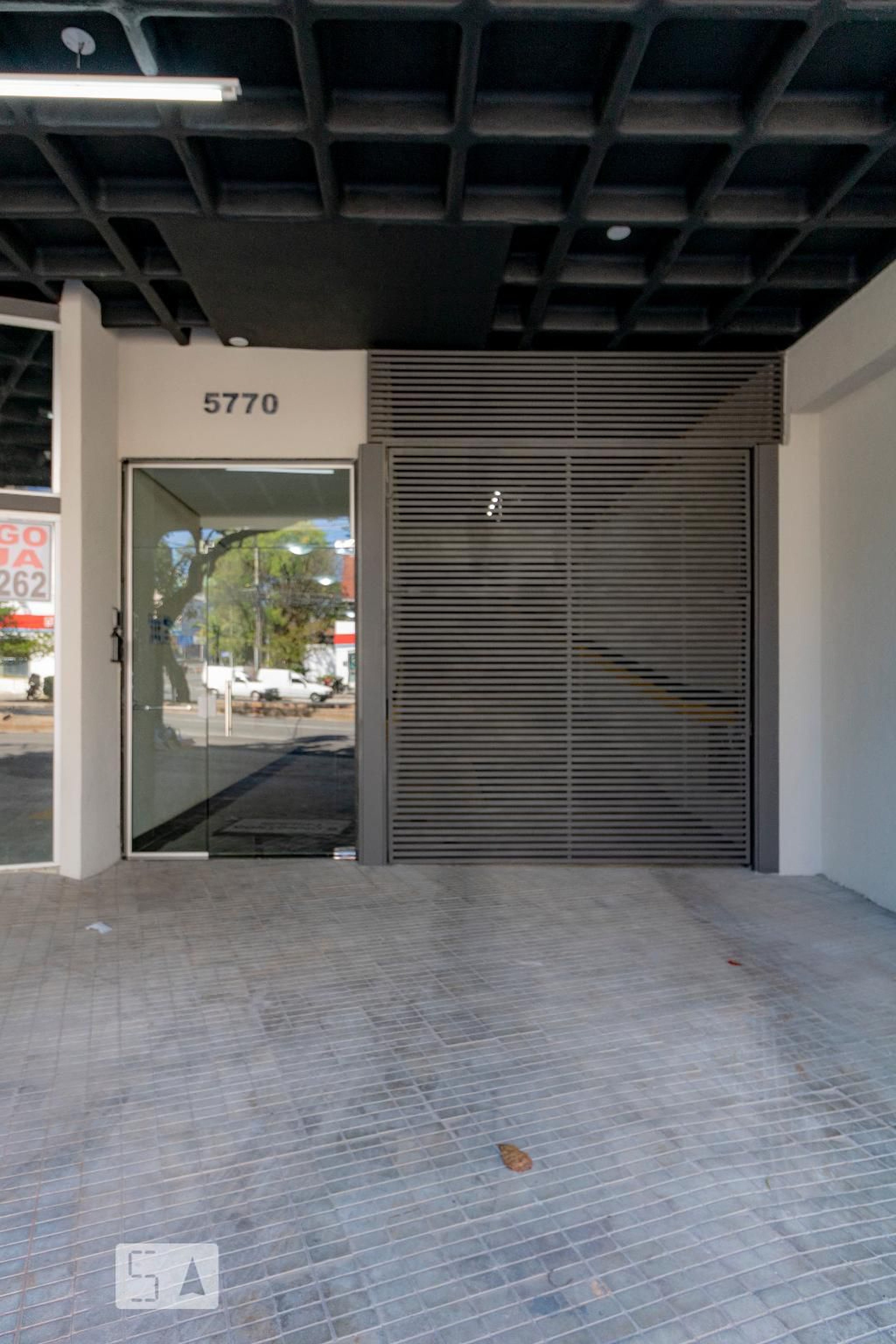 Entrada - Edifício Contorno II