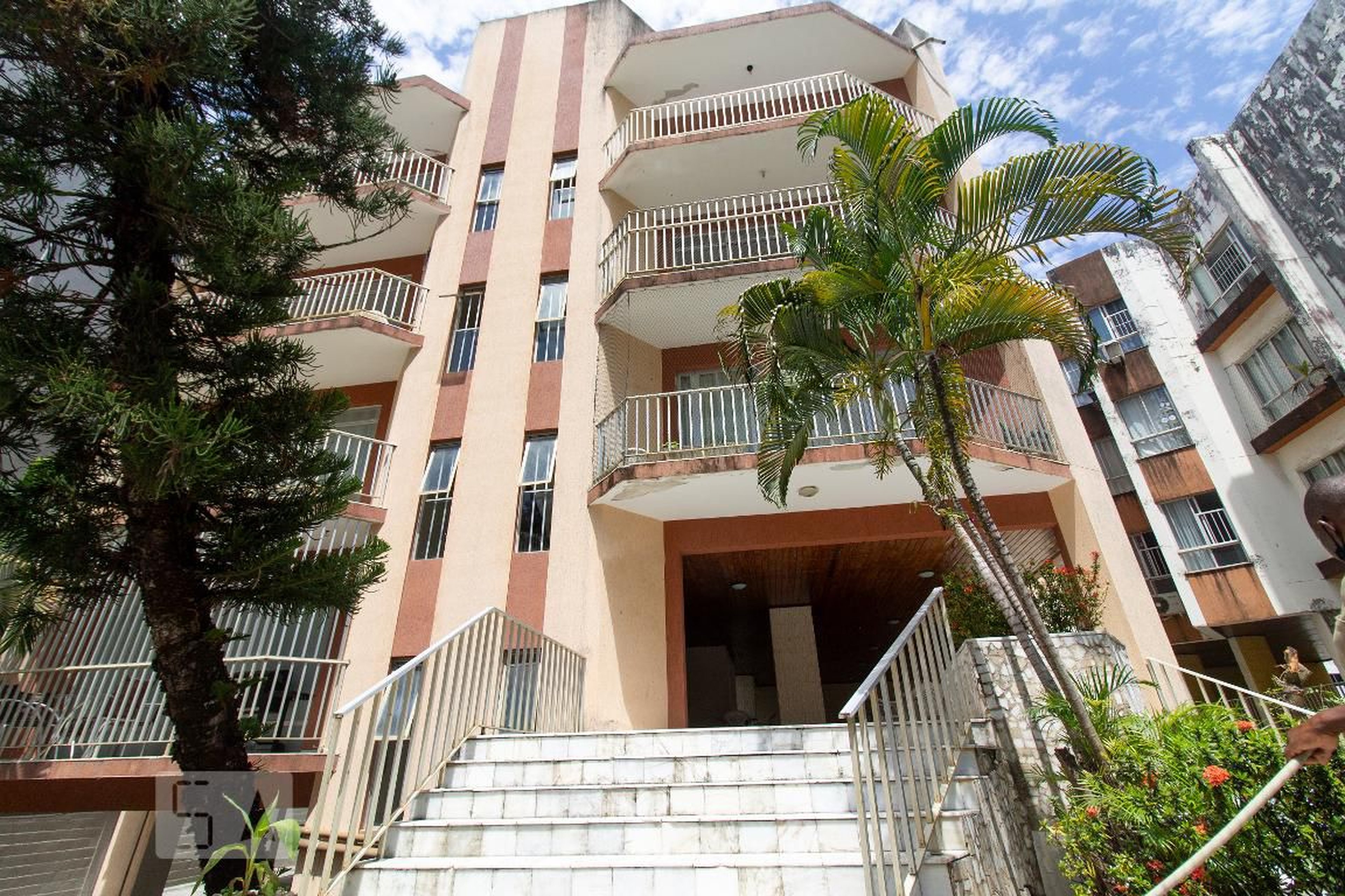 Fachada Edifício Karla