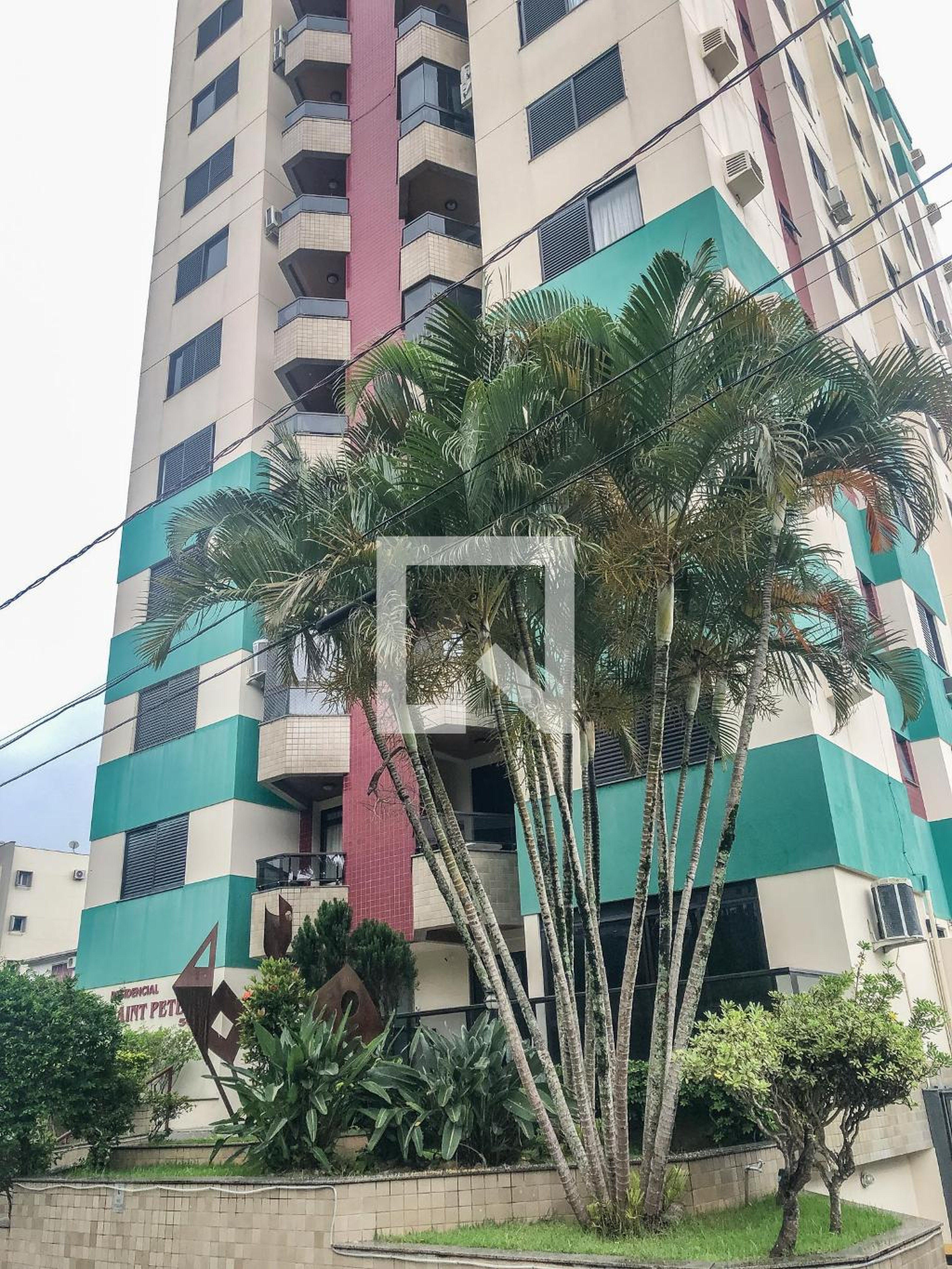 Fachada Condomínio Saint Peter