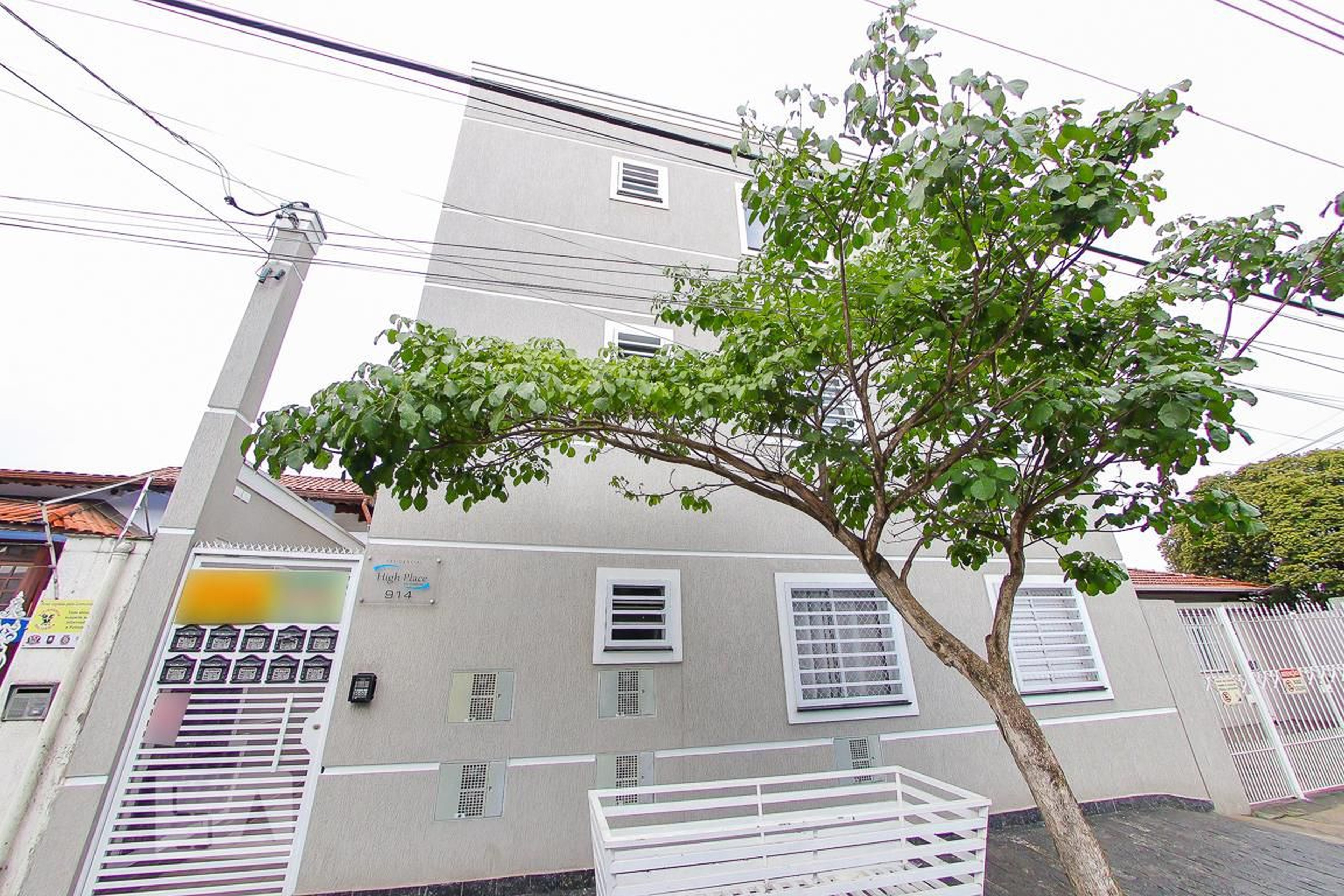 Fachada Condomínio em Rua Coronel Jordão, 954