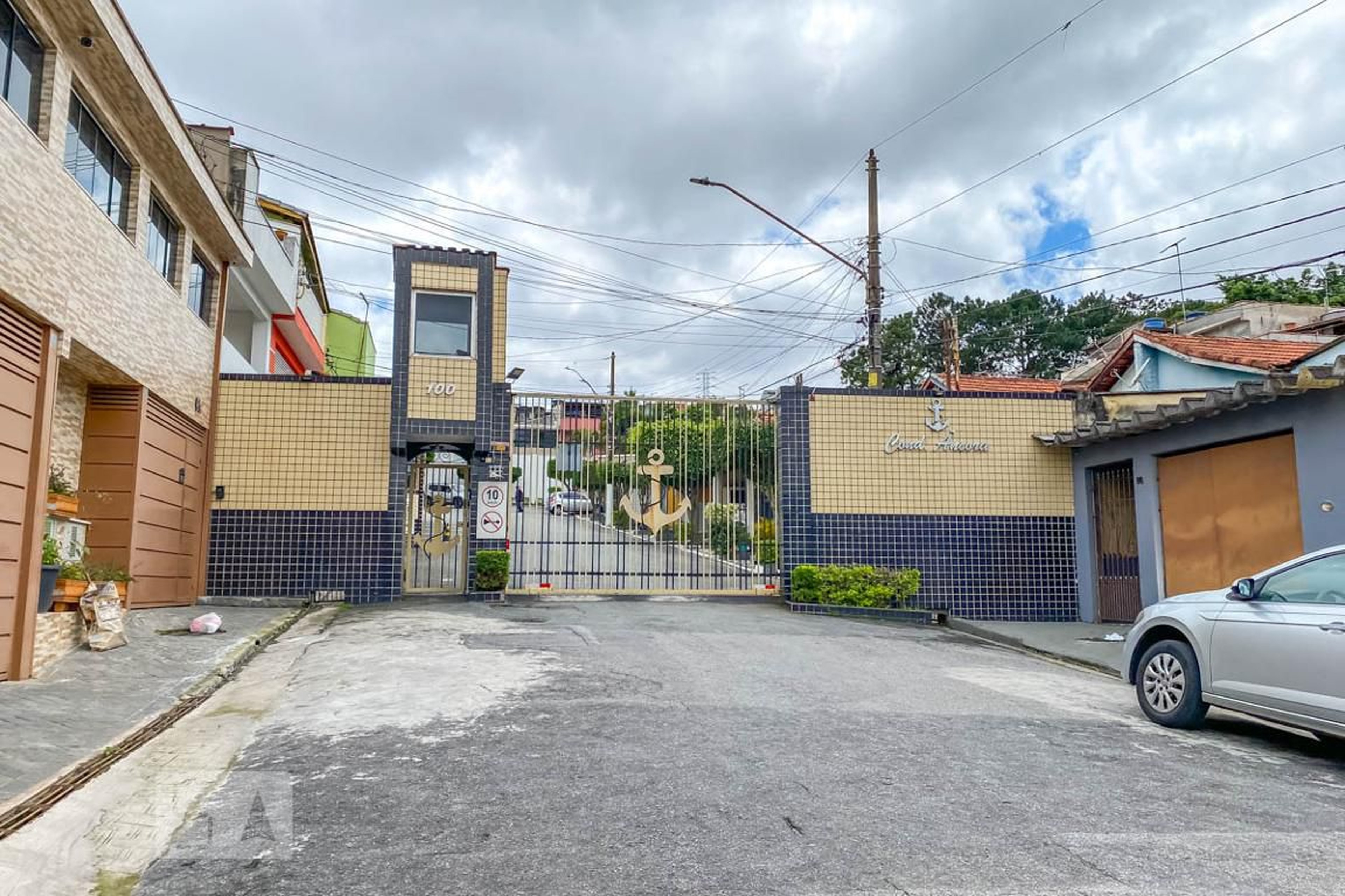 Fachada do Condomínio Condomínio Ancora