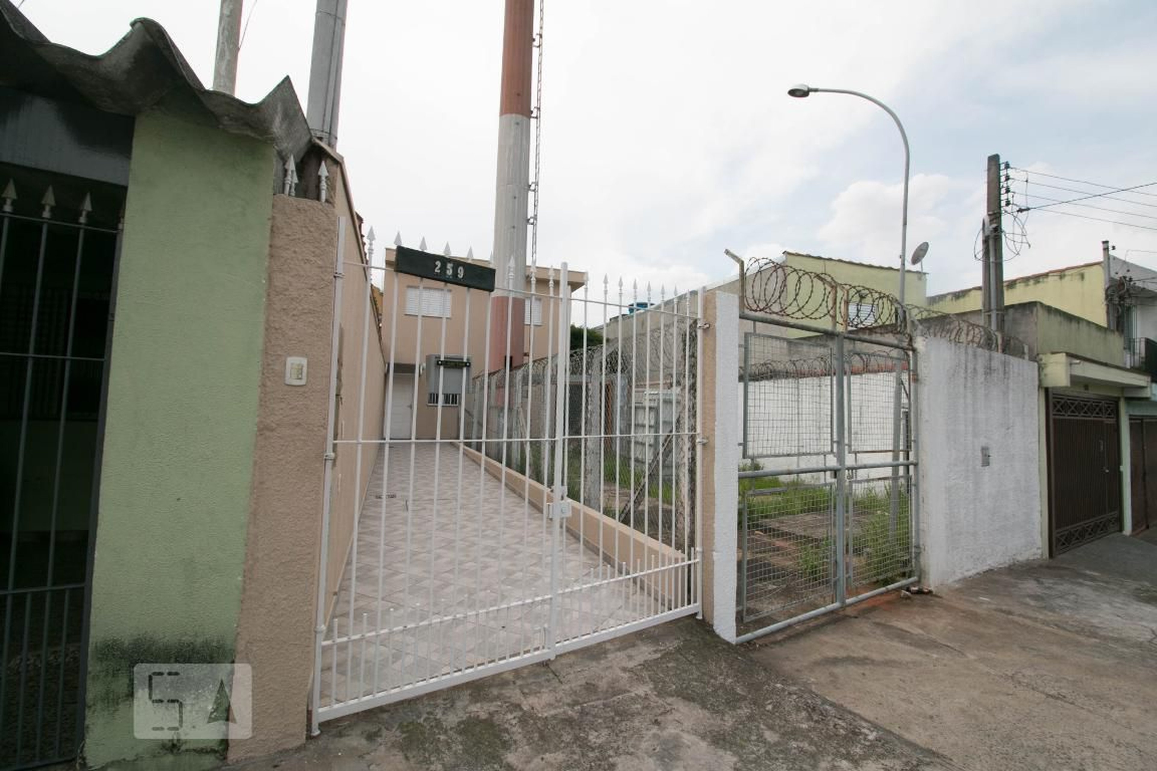 Fachada Condomínio em Rua Ministro Salgado Filho, 259