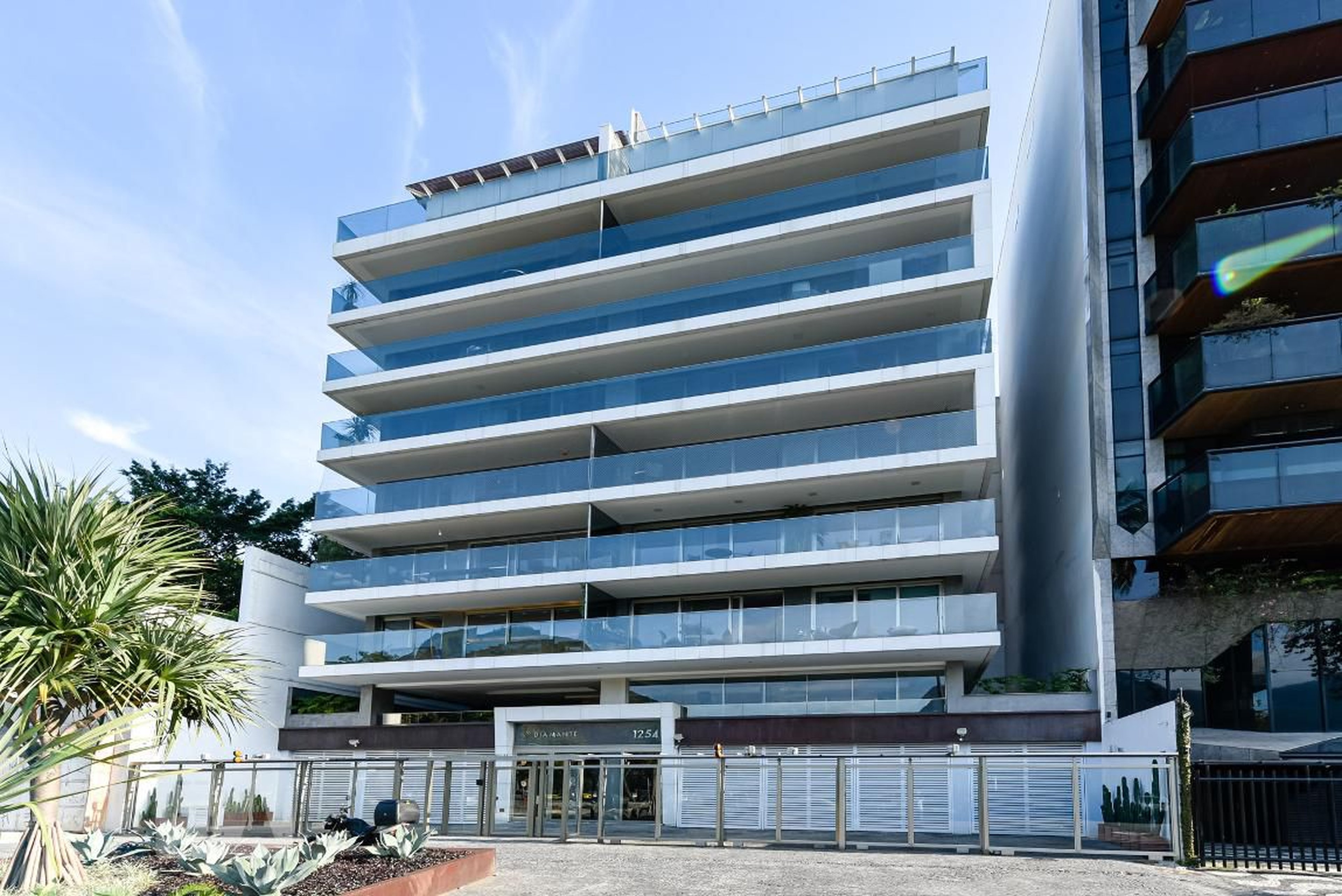 Fachada Condomínio em Avenida Epitácio Pessoa, 1254