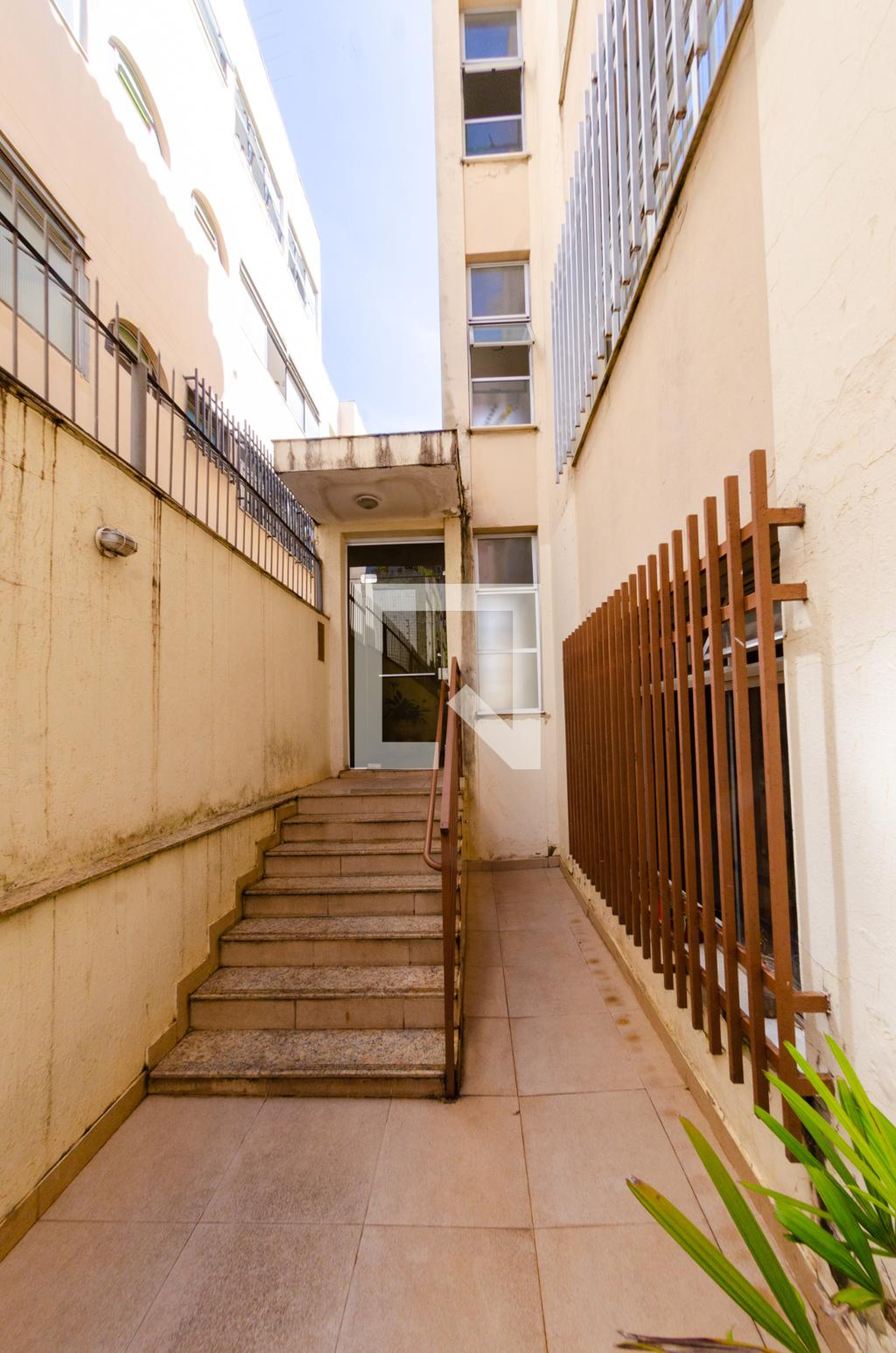 Entrada - Edifício Raquel