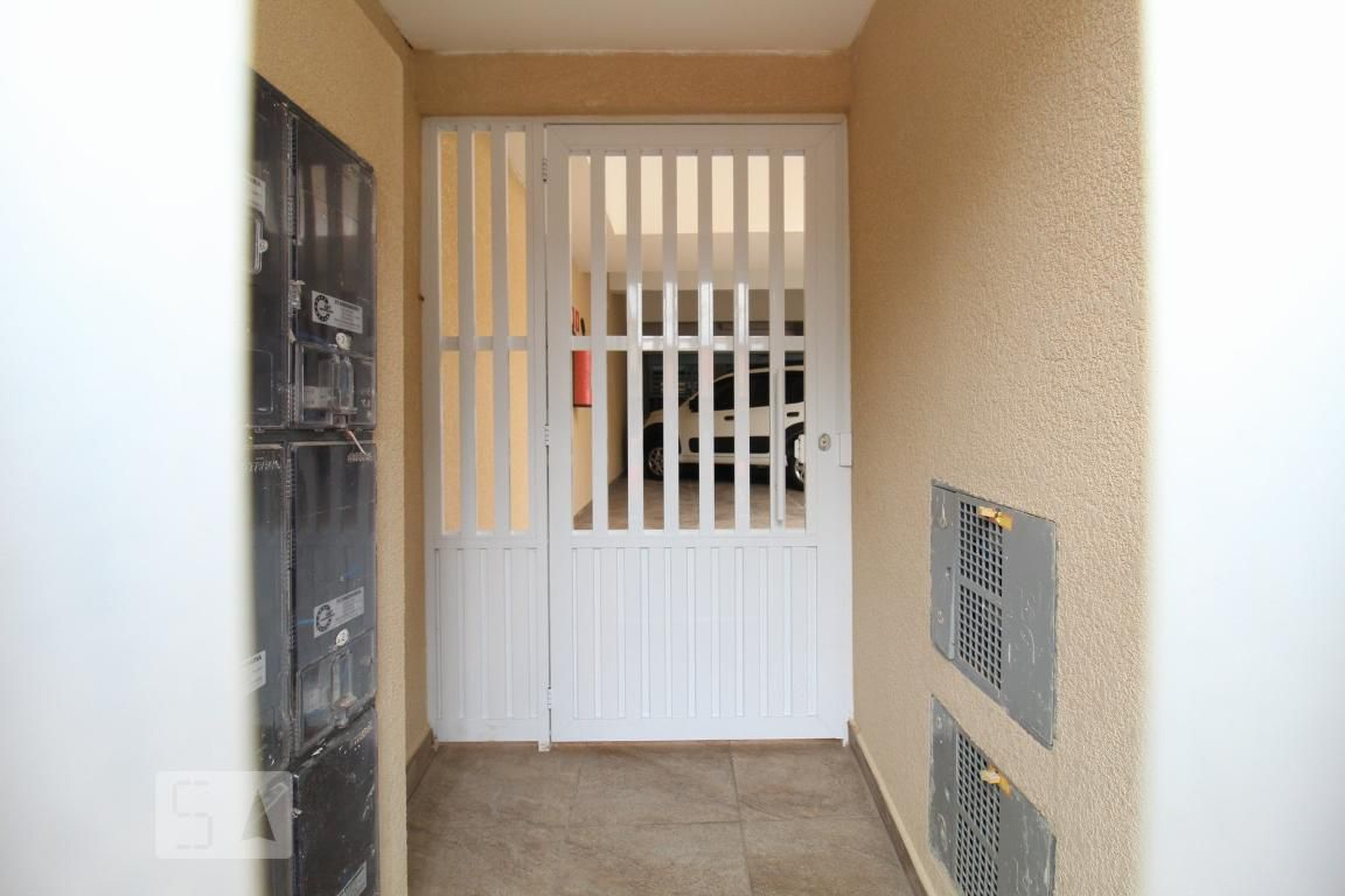 Entrada social - null