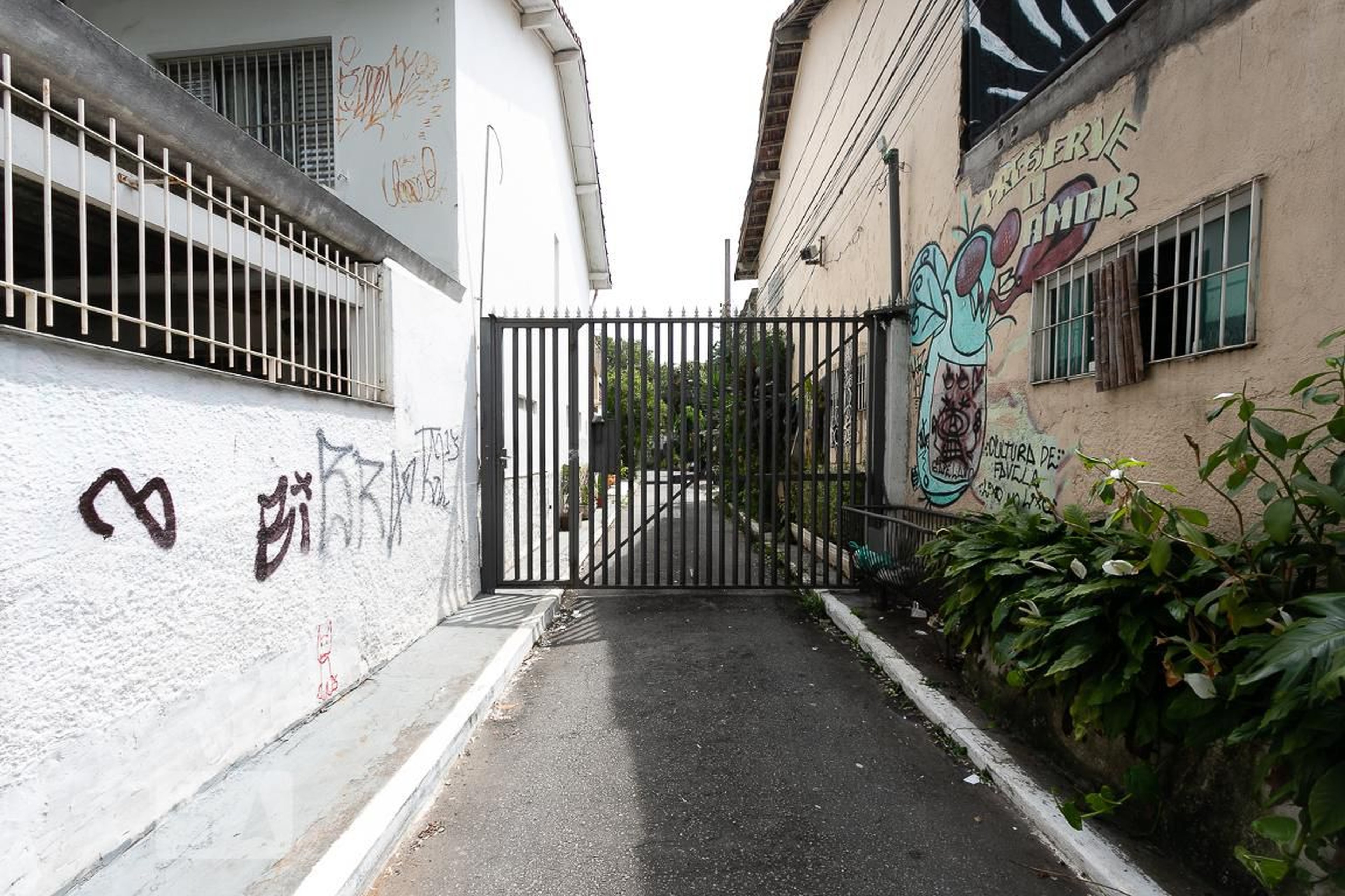 Fachada Condomínio em Rua Fernão Dias, 346