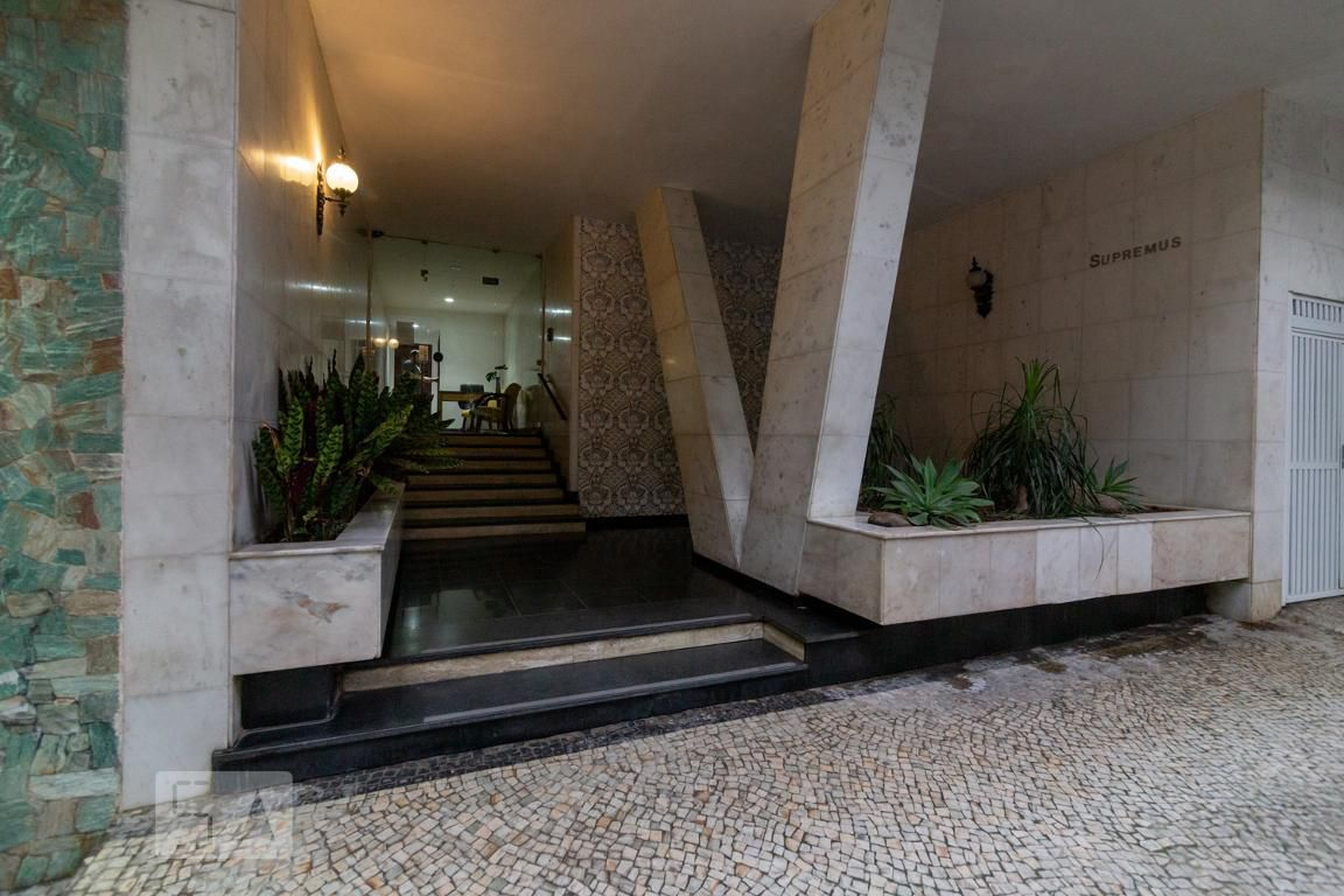 Hall de Entrada - Edificio Supremus